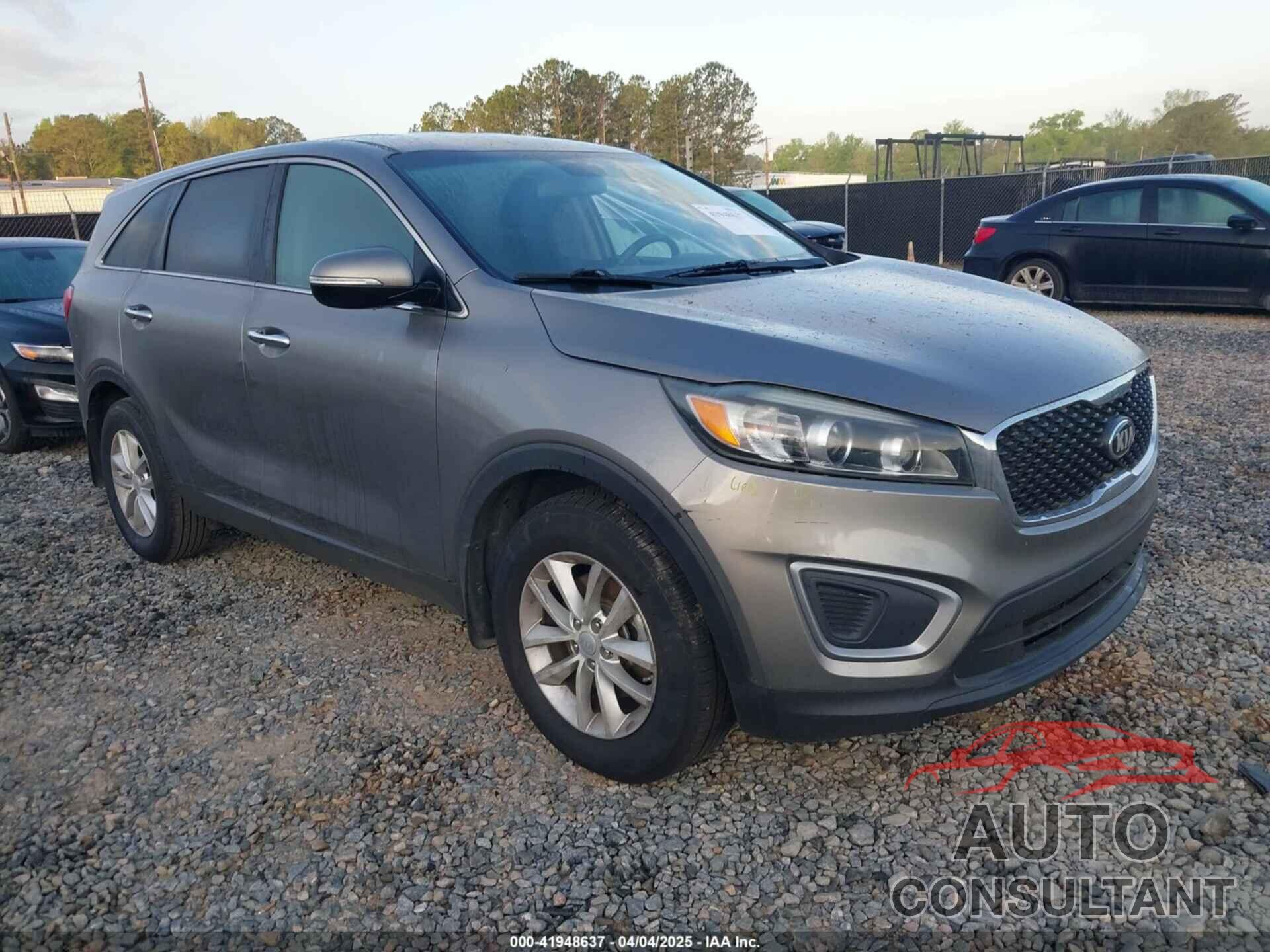 KIA SORENTO 2017 - 5XYPG4A36HG259429
