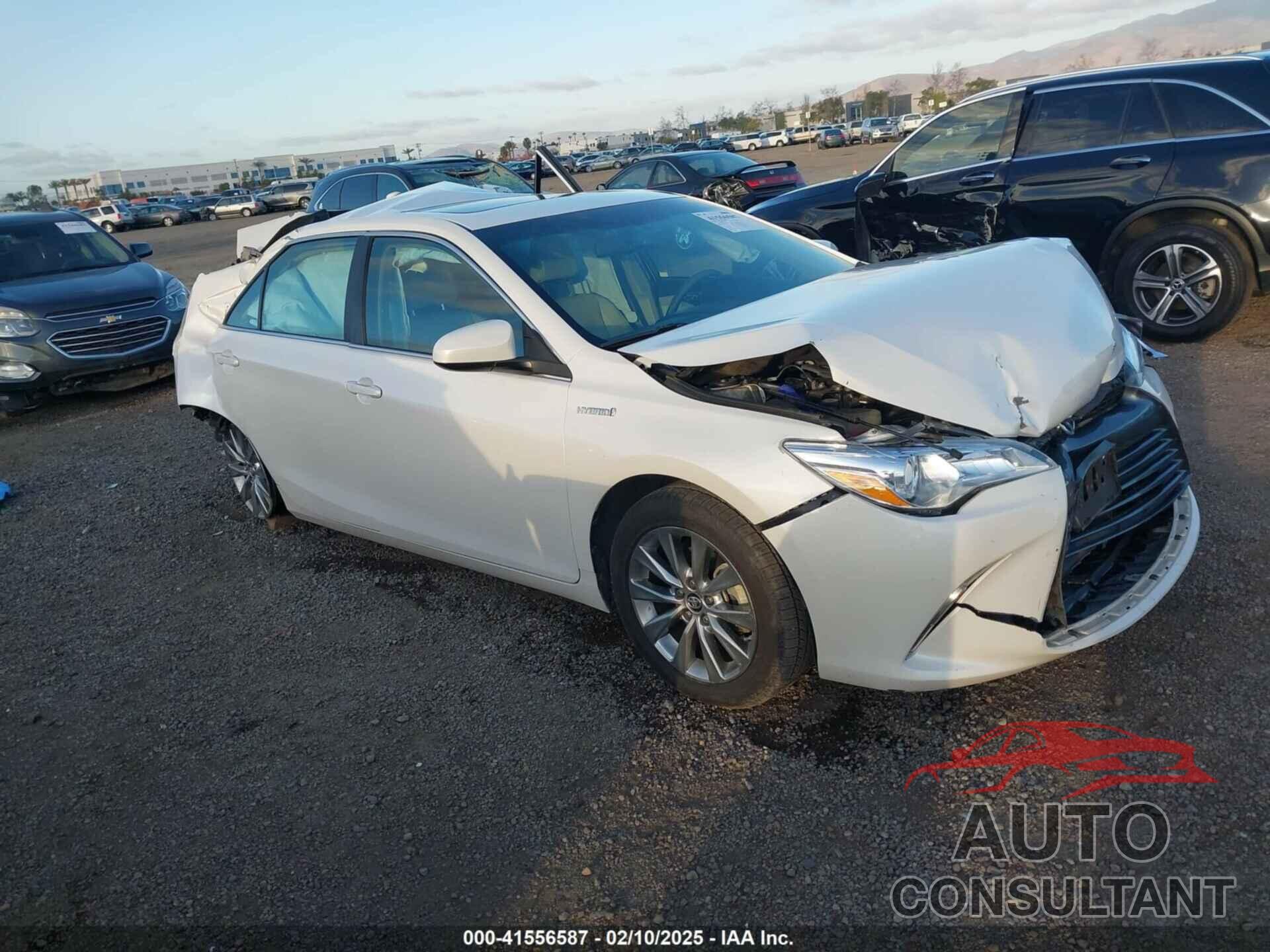 TOYOTA CAMRY HYBRID 2017 - 4T1BD1FK3HU213729