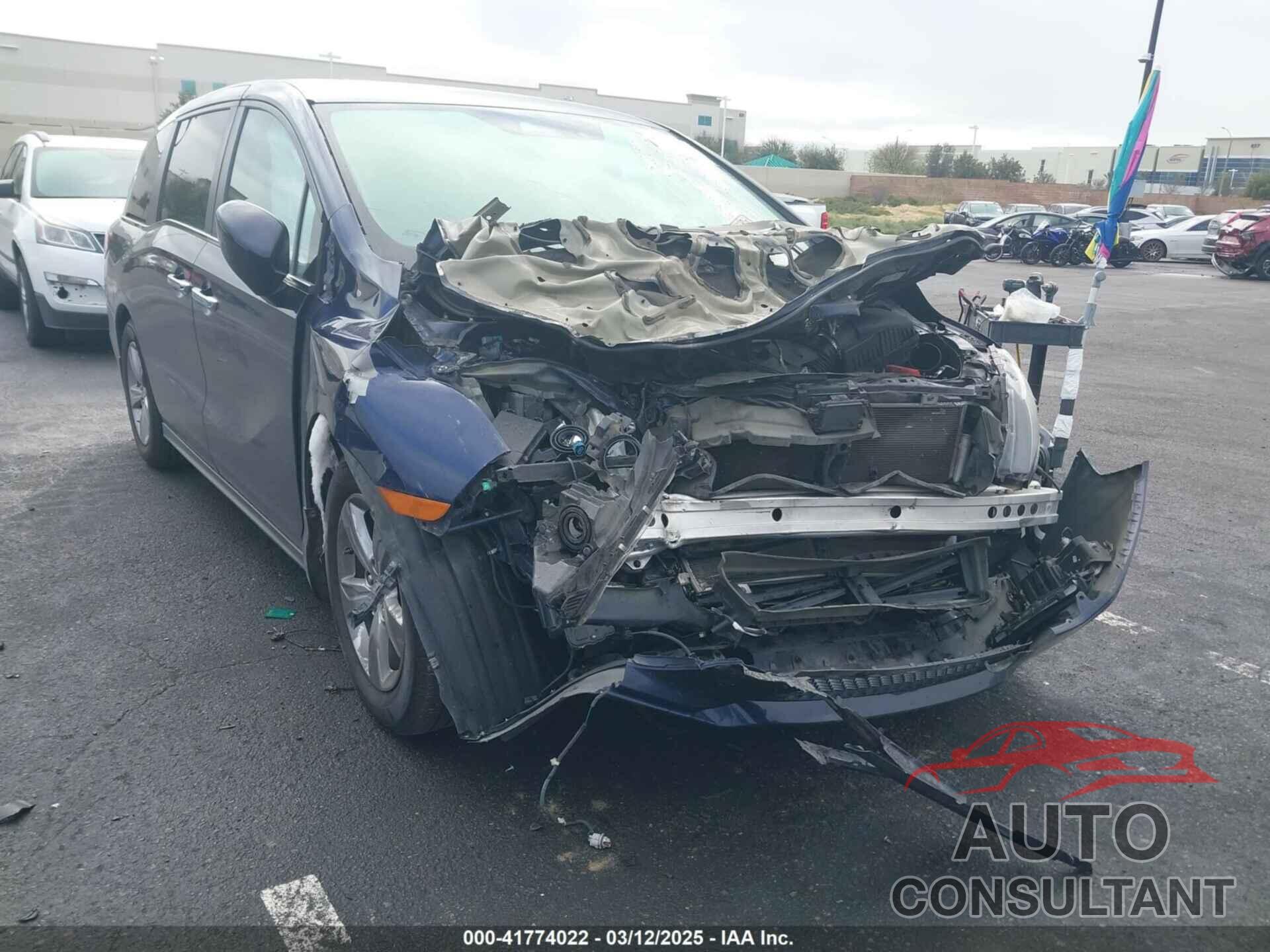 HONDA ODYSSEY 2018 - 5FNRL6H73JB002573
