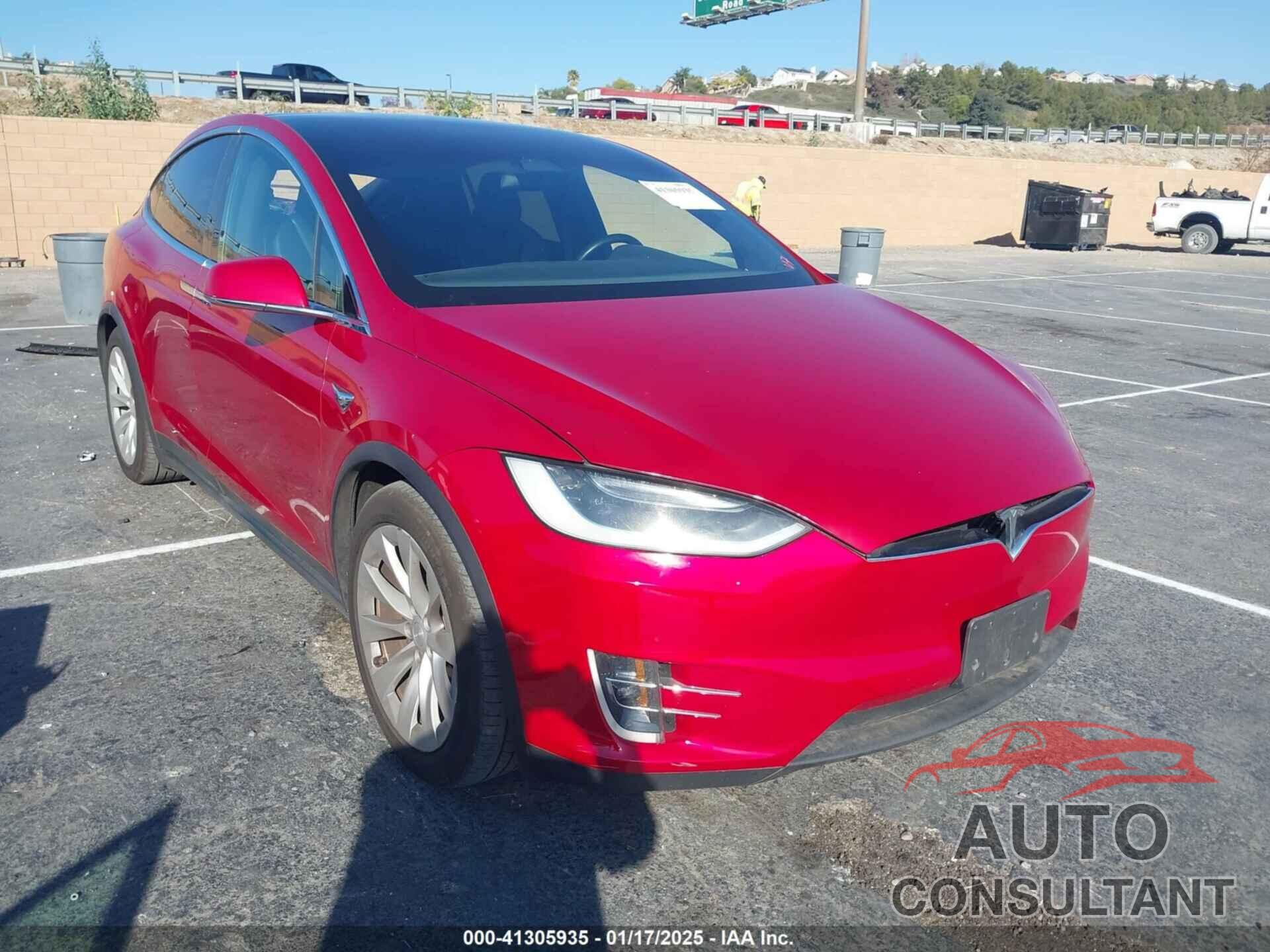 TESLA MODEL X 2018 - 5YJXCDE2XJF142611