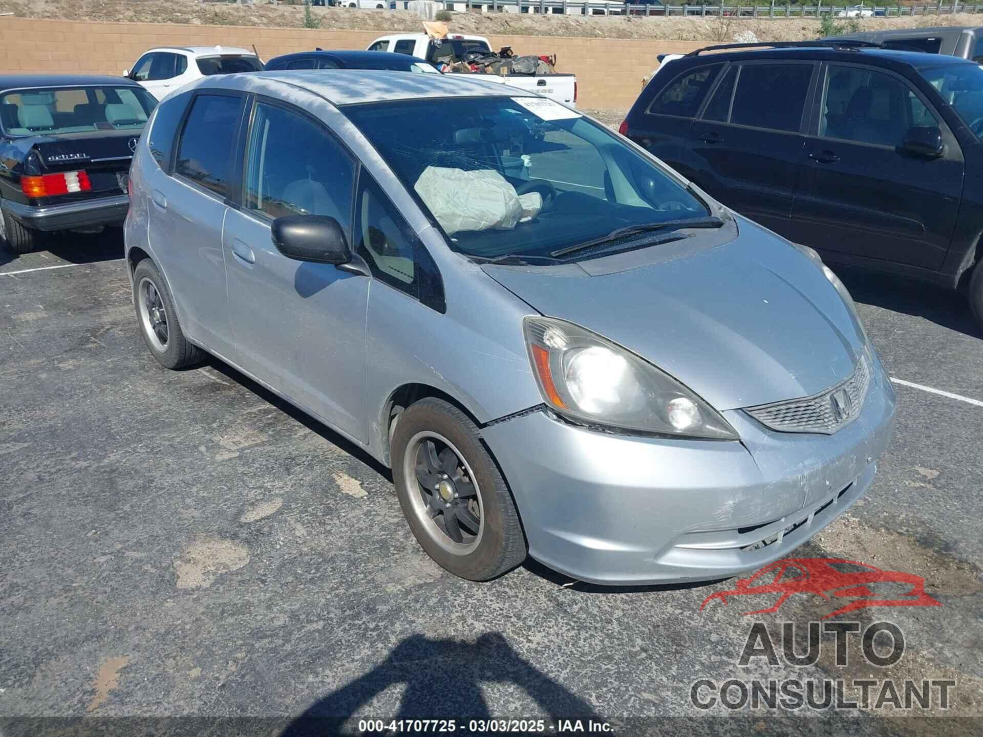 HONDA FIT 2011 - JHMGE8H34BS003230