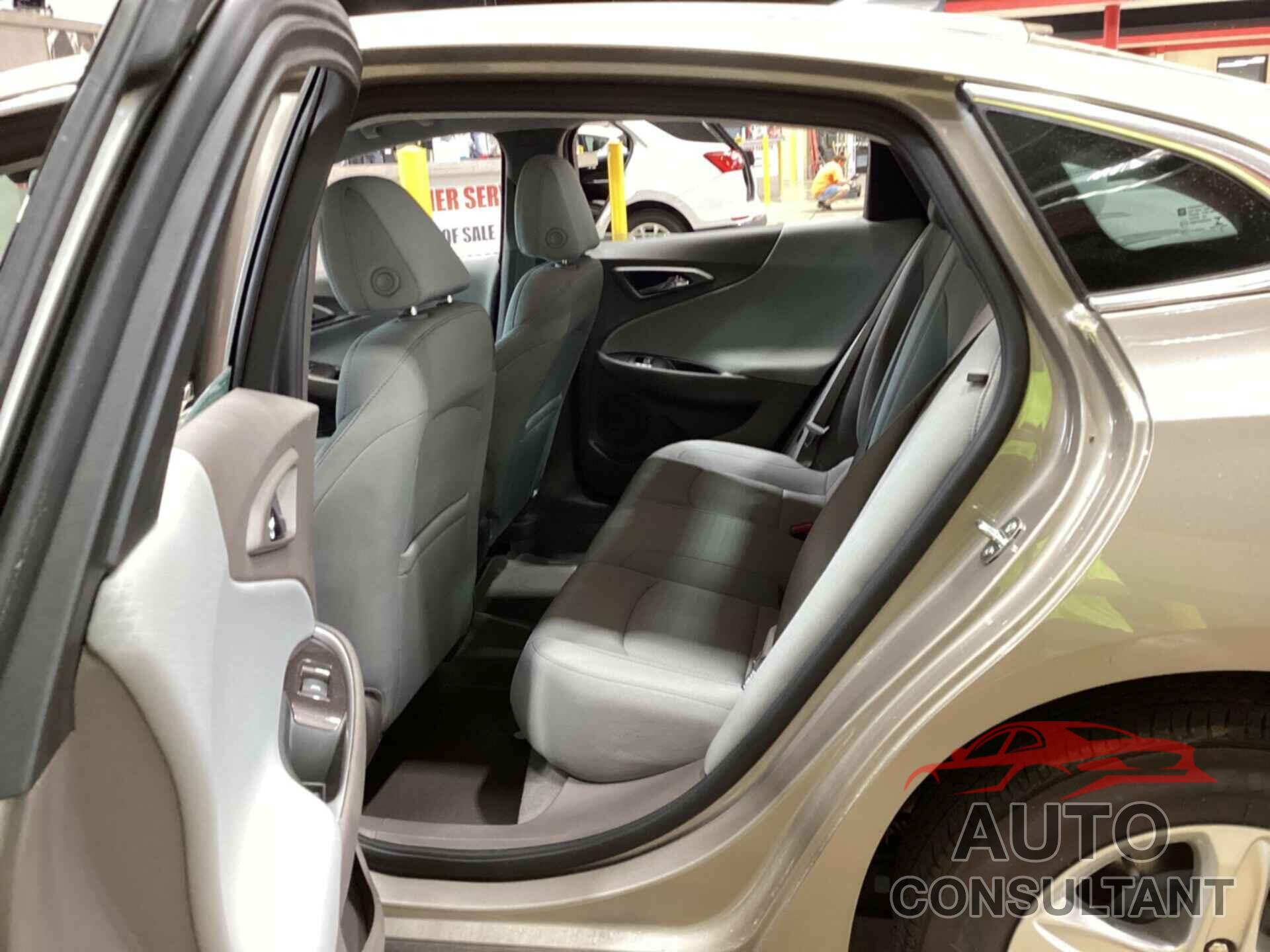 CHEVROLET MALIBU 2022 - 1G1ZC5ST2NF153396