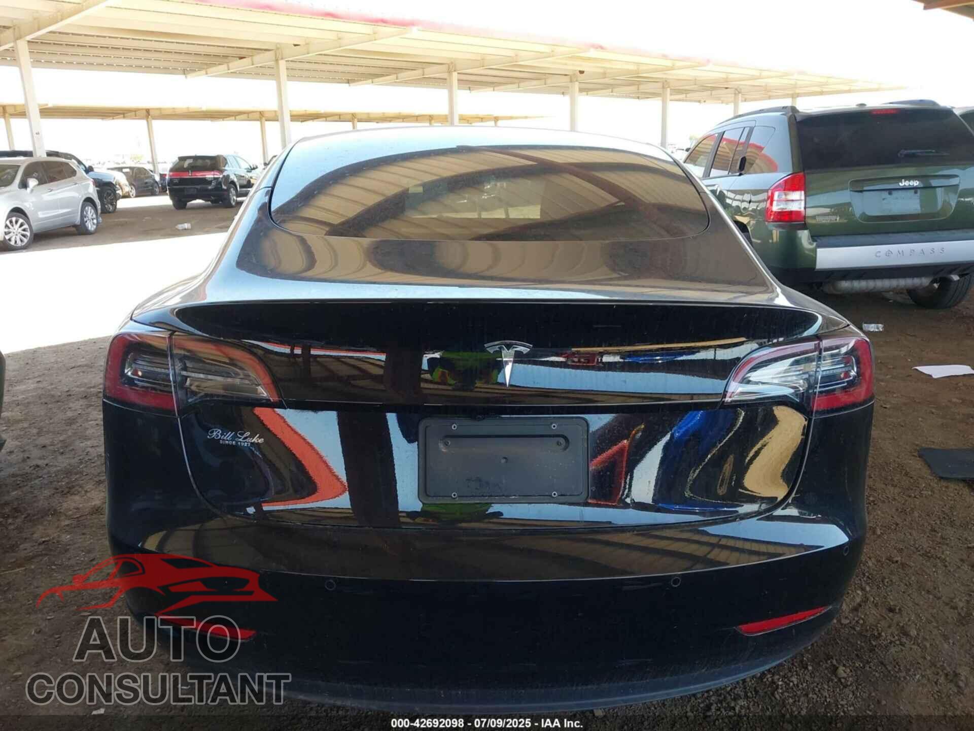 TESLA MODEL 3 2021 - 5YJ3E1EA7MF074870