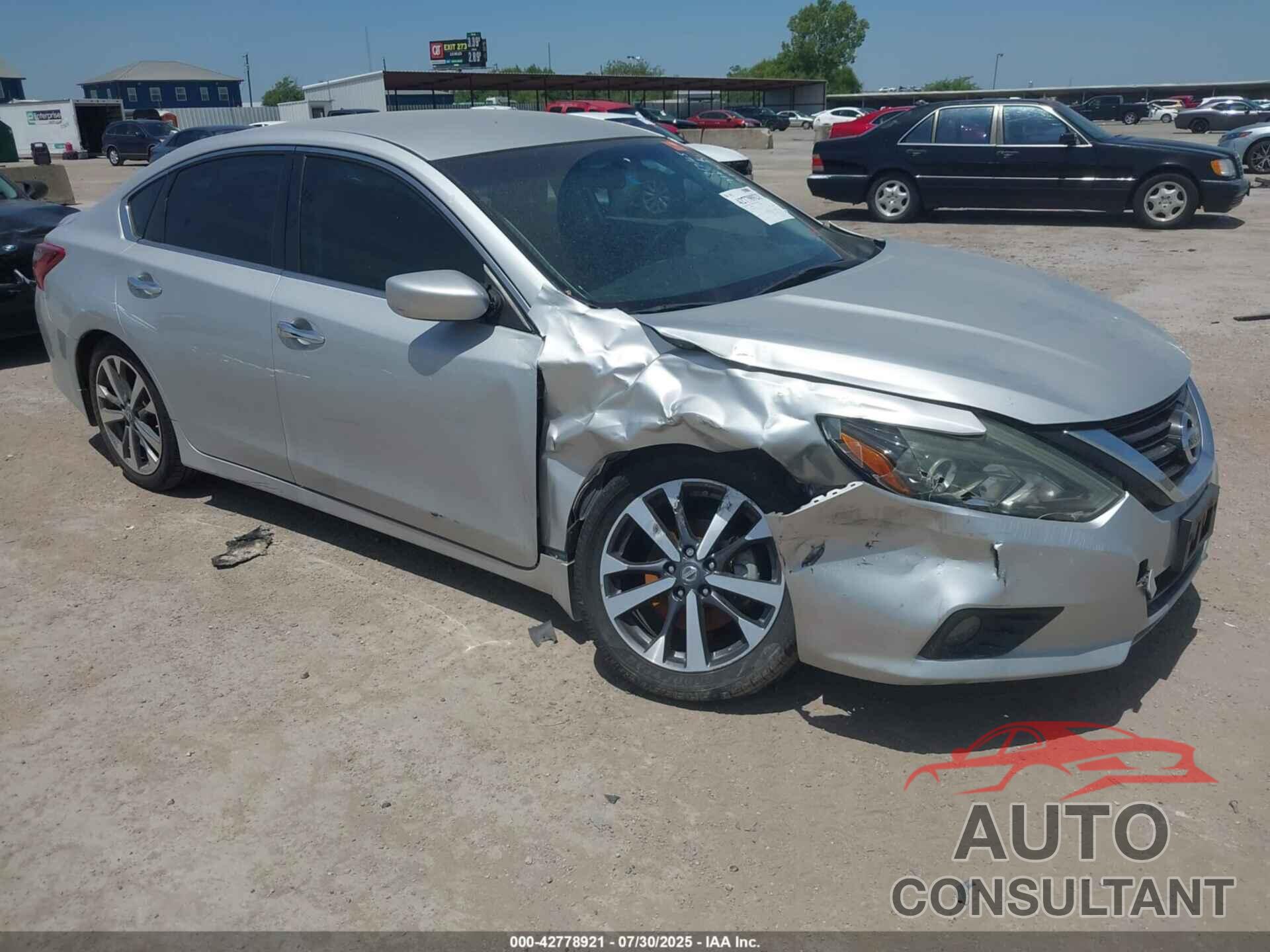 NISSAN ALTIMA 2017 - 1N4AL3AP0HC261301