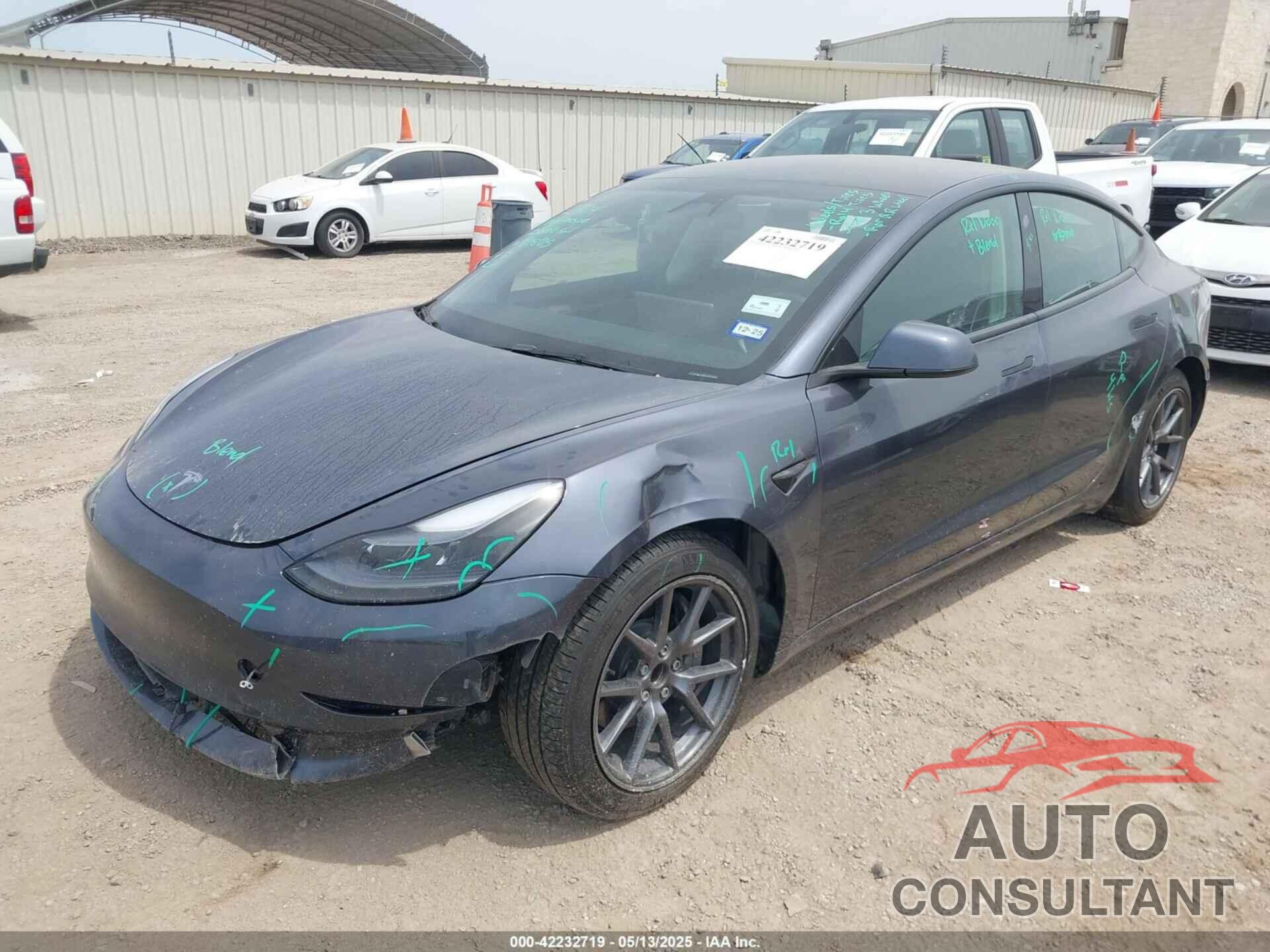 TESLA MODEL 3 2023 - 5YJ3E1EA5PF565071