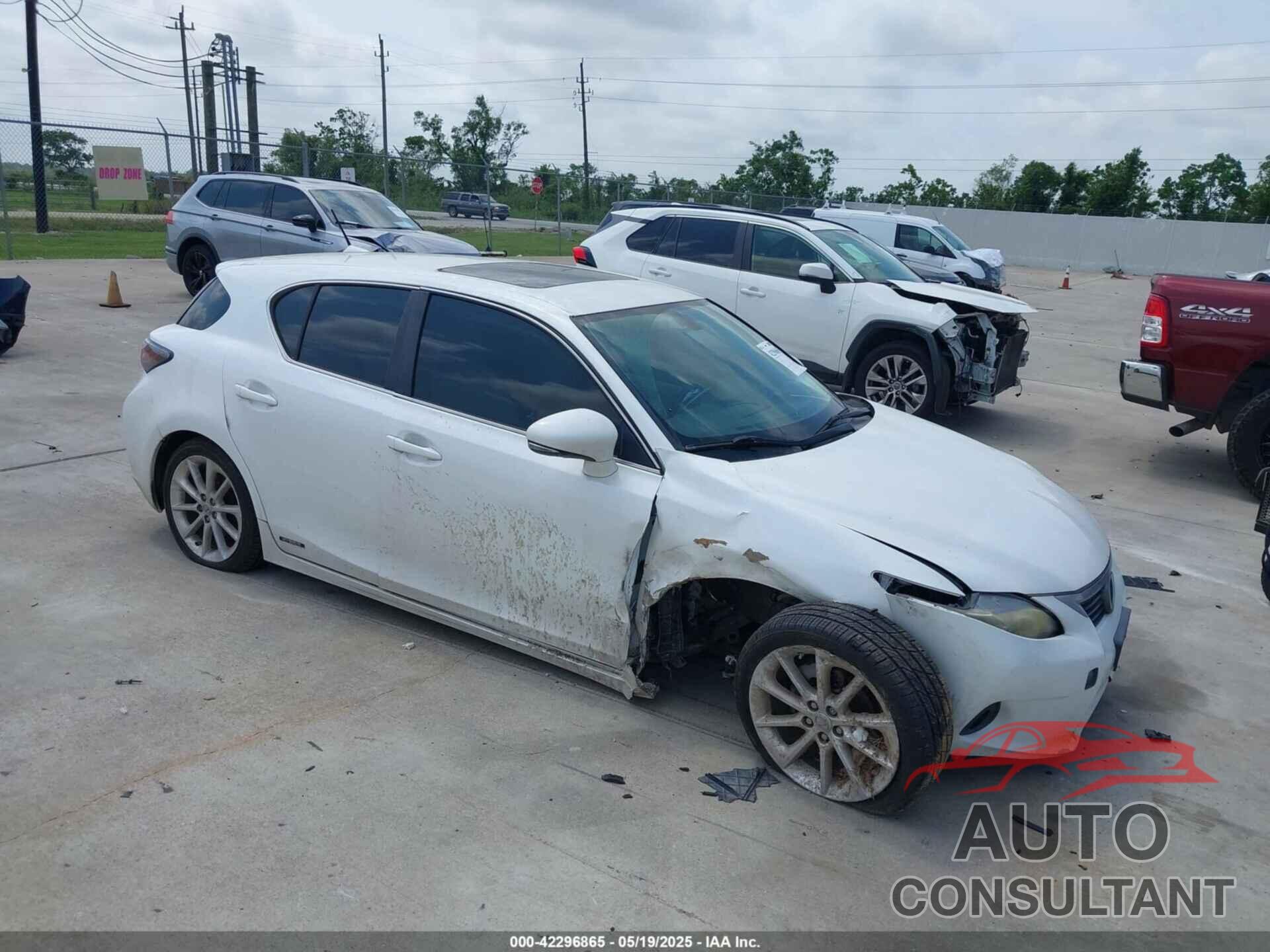 LEXUS CT 200H 2012 - JTHKD5BHXC2065846