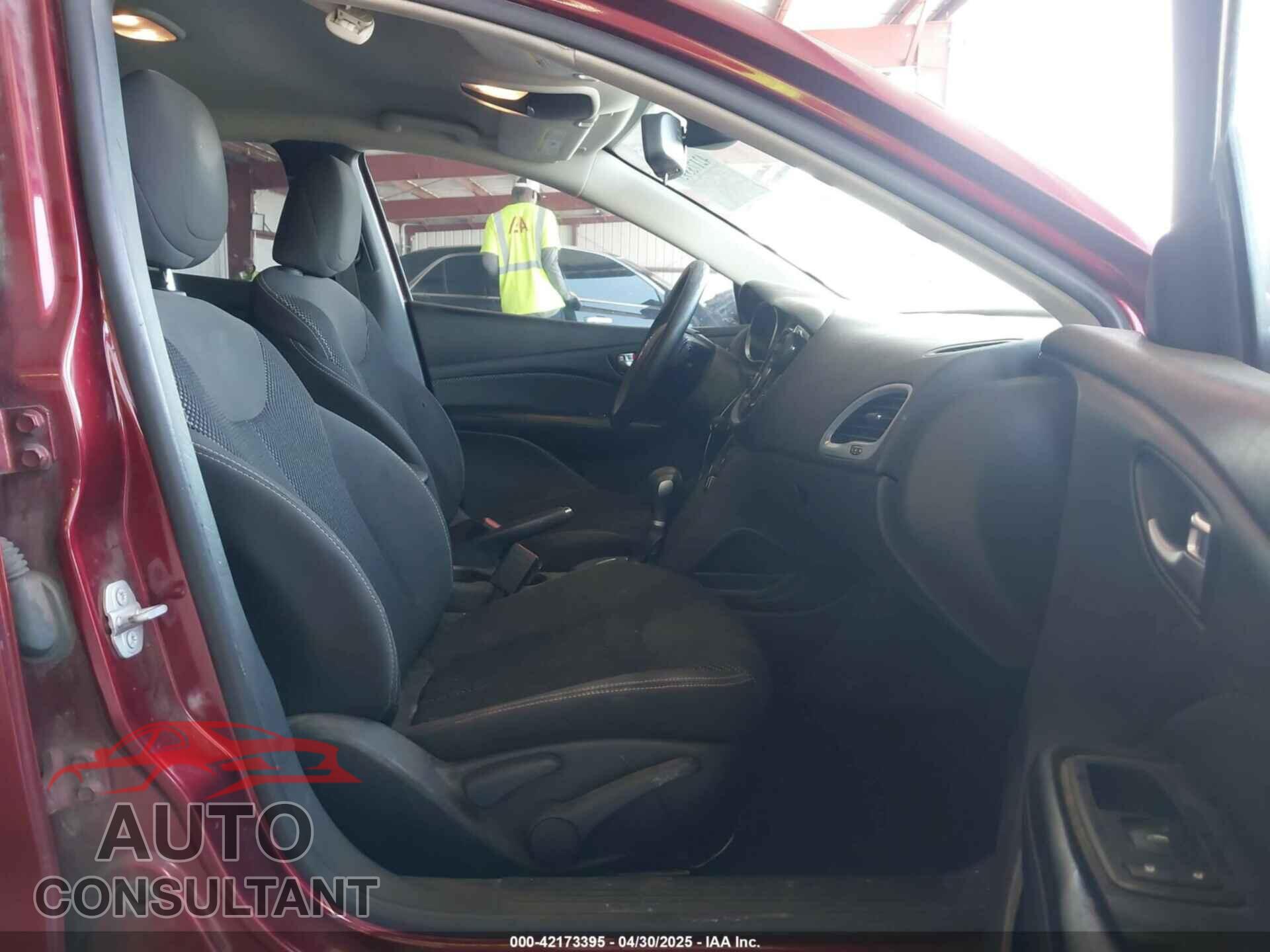 DODGE DART 2015 - 1C3CDFBB7FD330176