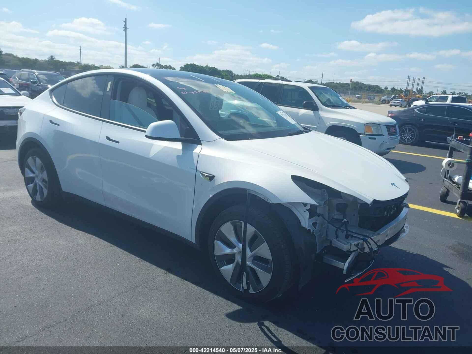 TESLA MODEL Y 2023 - 7SAYGDED7PF945916