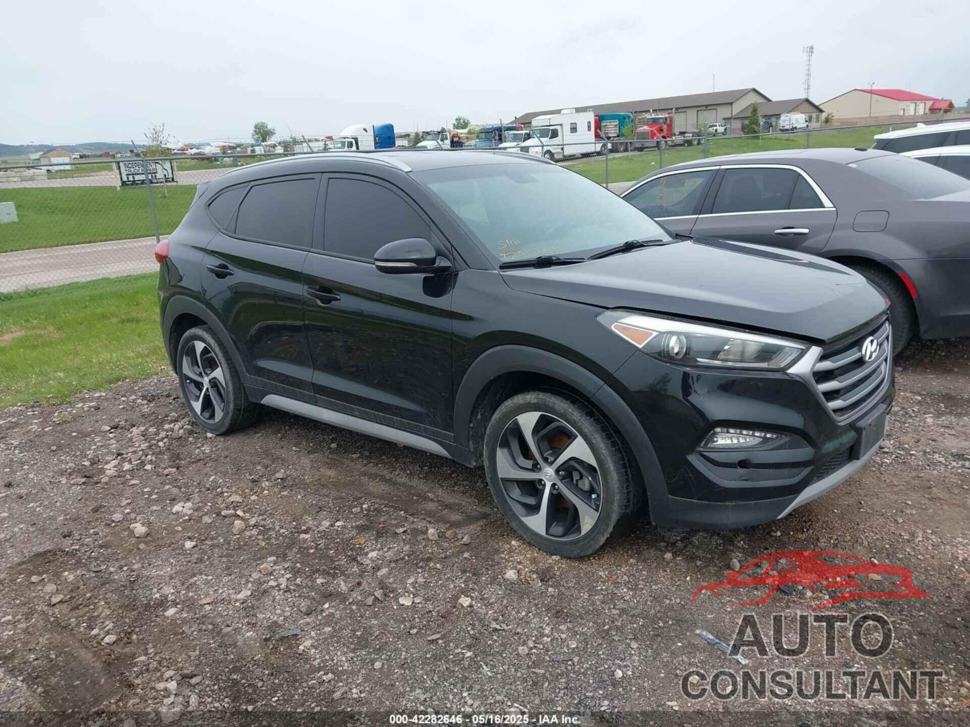 HYUNDAI TUCSON 2018 - KM8J3CAL2JU810385