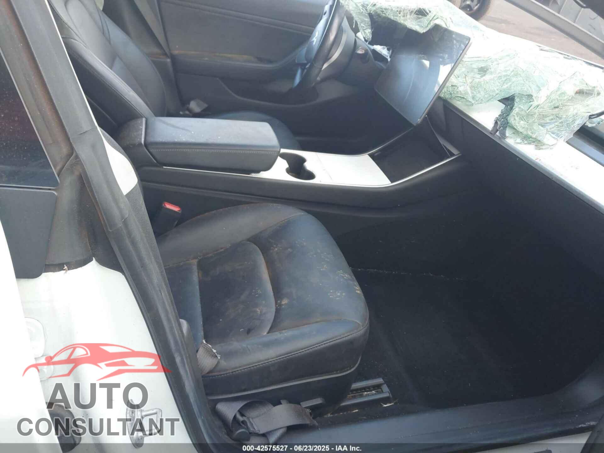 TESLA MODEL 3 2018 - 5YJ3E1EA8JF050329