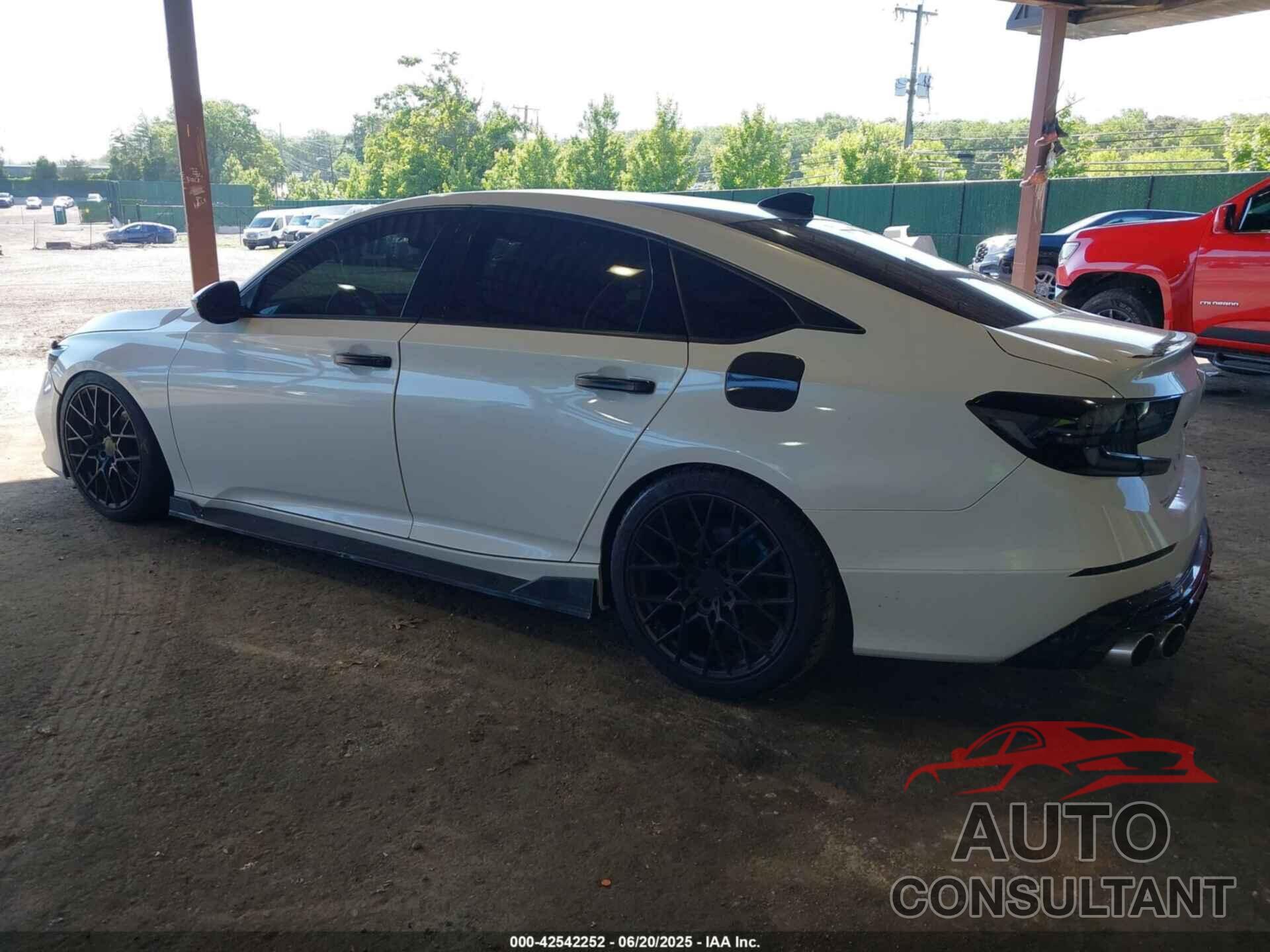 HONDA ACCORD 2022 - 1HGCV1F42NA113255