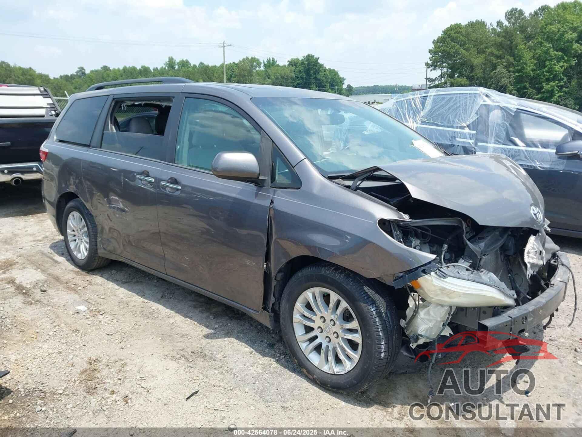 TOYOTA SIENNA 2017 - 5TDYZ3DC2HS850817