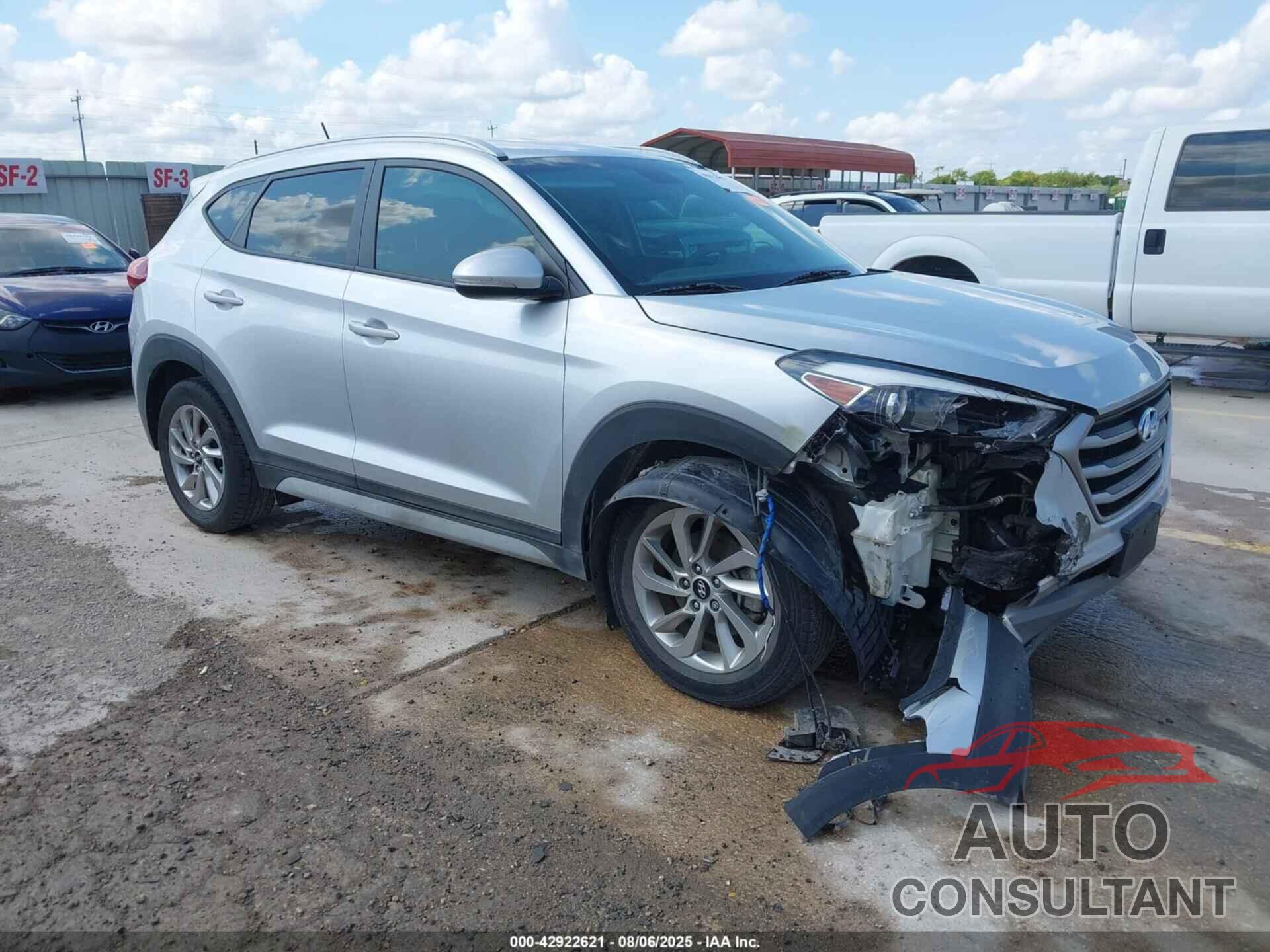 HYUNDAI TUCSON 2017 - KM8J33A25HU388680