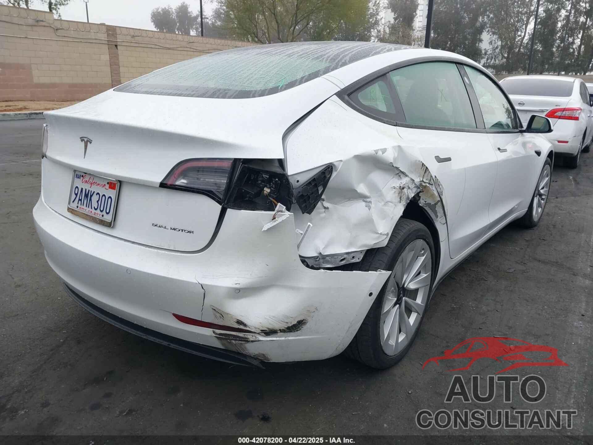 TESLA MODEL 3 2022 - 5YJ3E1EB8NF195708