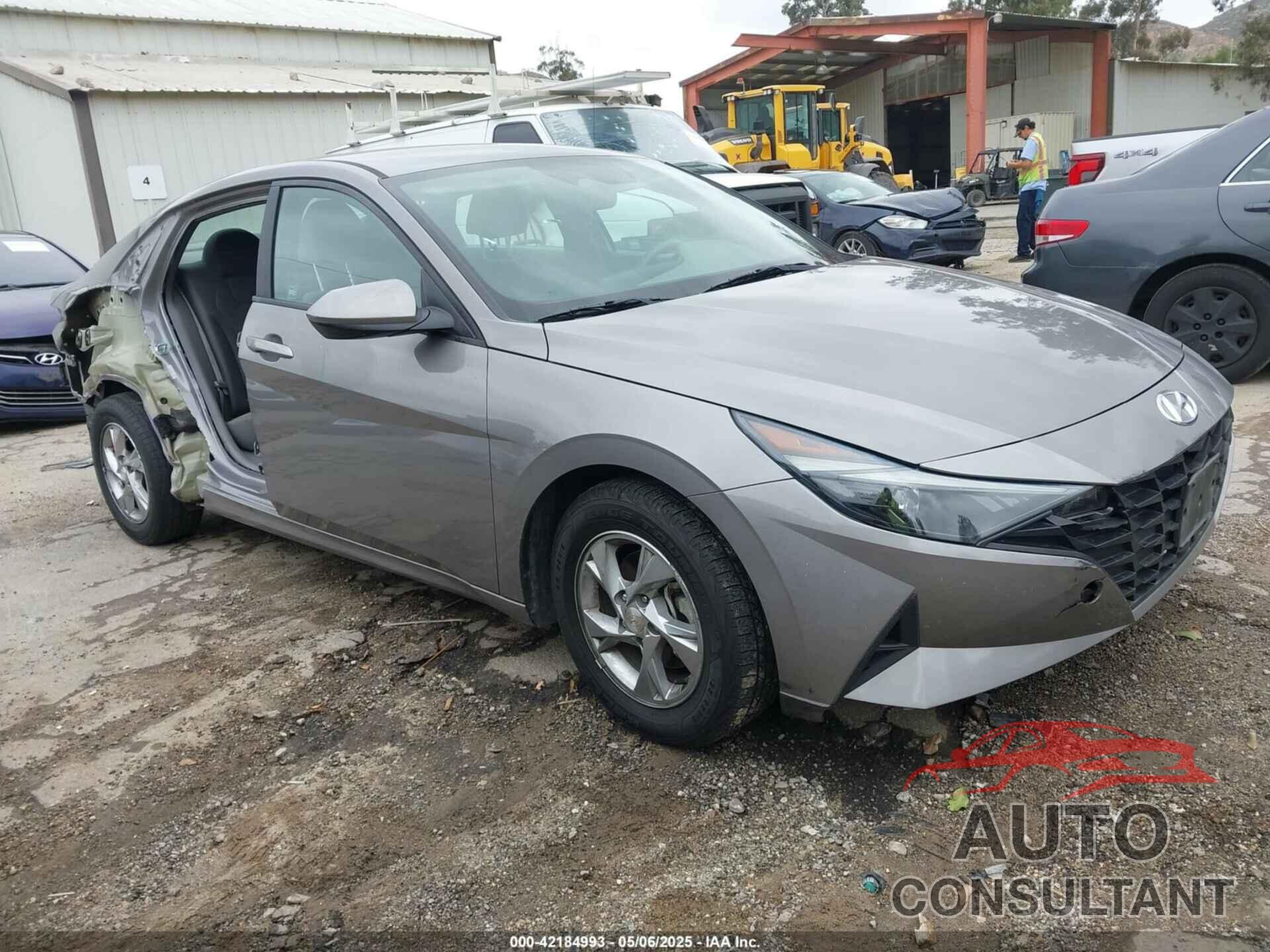 HYUNDAI ELANTRA 2021 - KMHLL4AG3MU121929