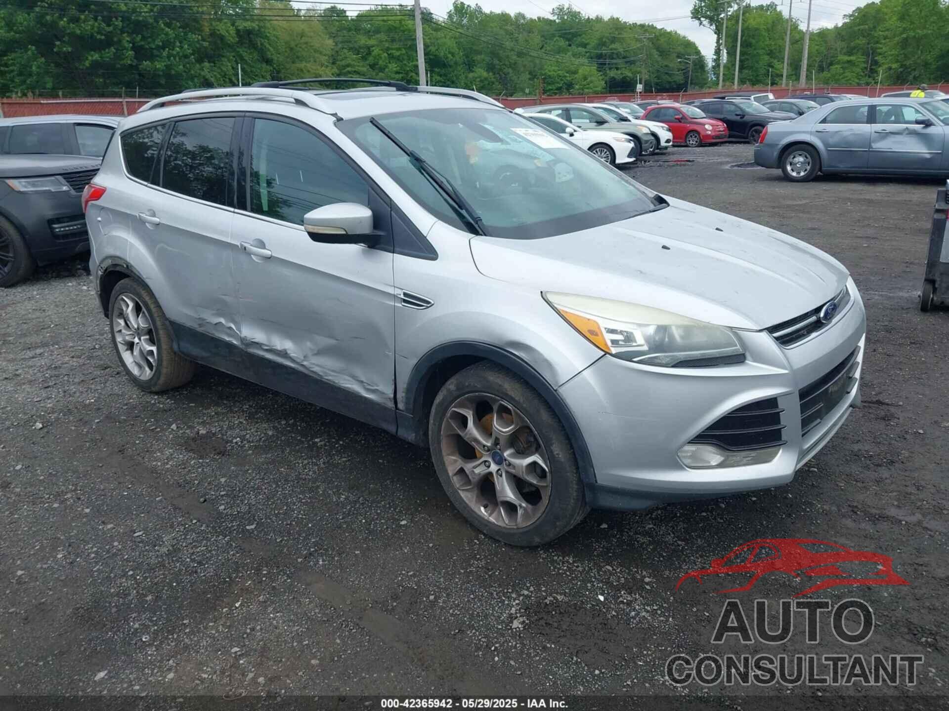 FORD ESCAPE 2013 - 1FMCU9J98DUA23586