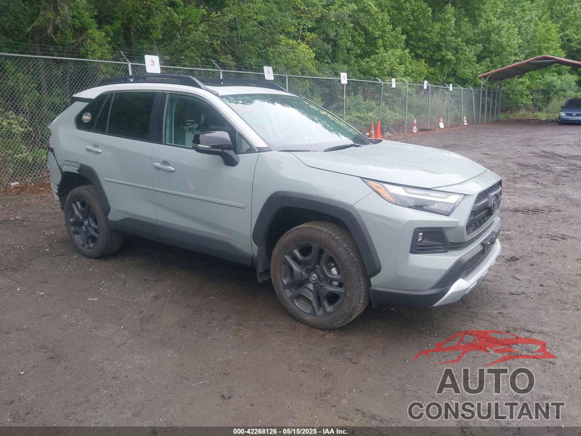 TOYOTA RAV4 2022 - 2T3J1RFV1NW309312