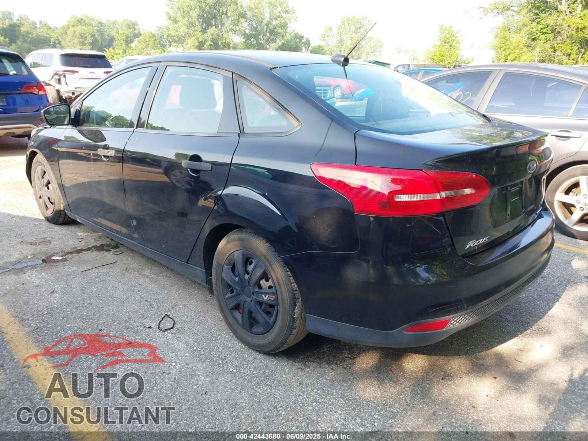 FORD FOCUS 2016 - 1FADP3E28GL397285