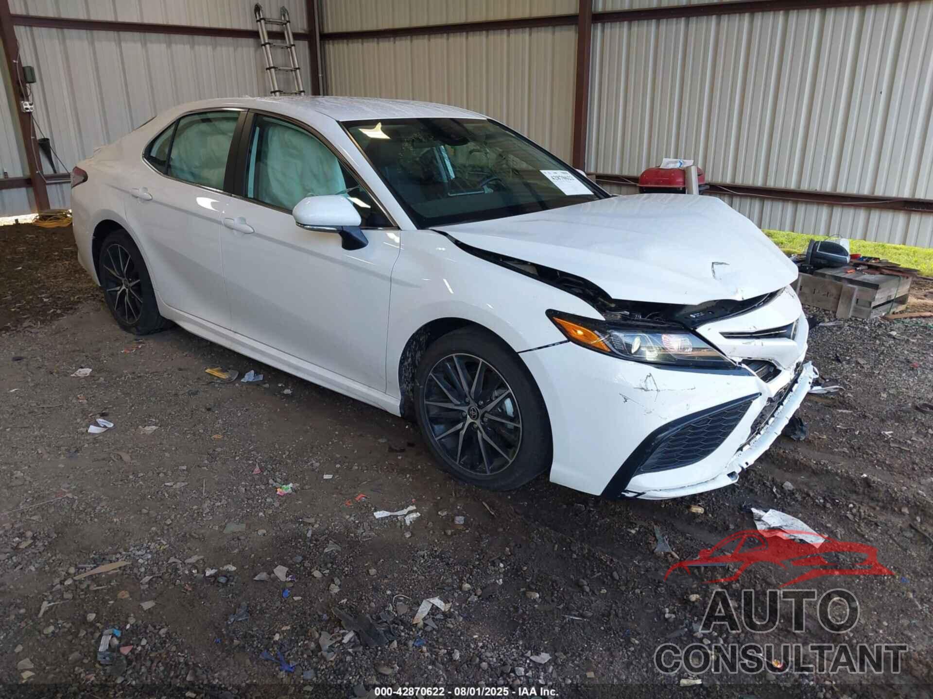 TOYOTA CAMRY 2024 - 4T1G11AKXRU242541