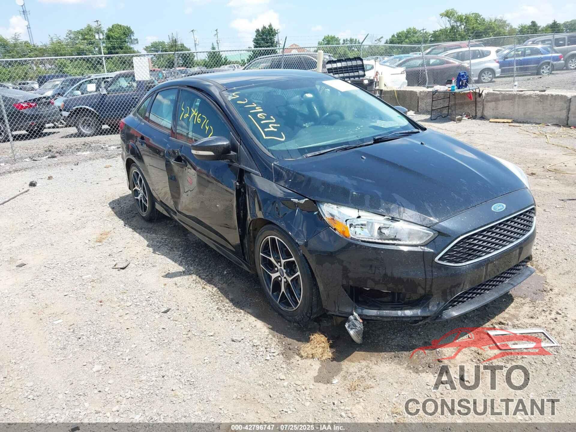 FORD FOCUS 2015 - 1FADP3F22FL272862