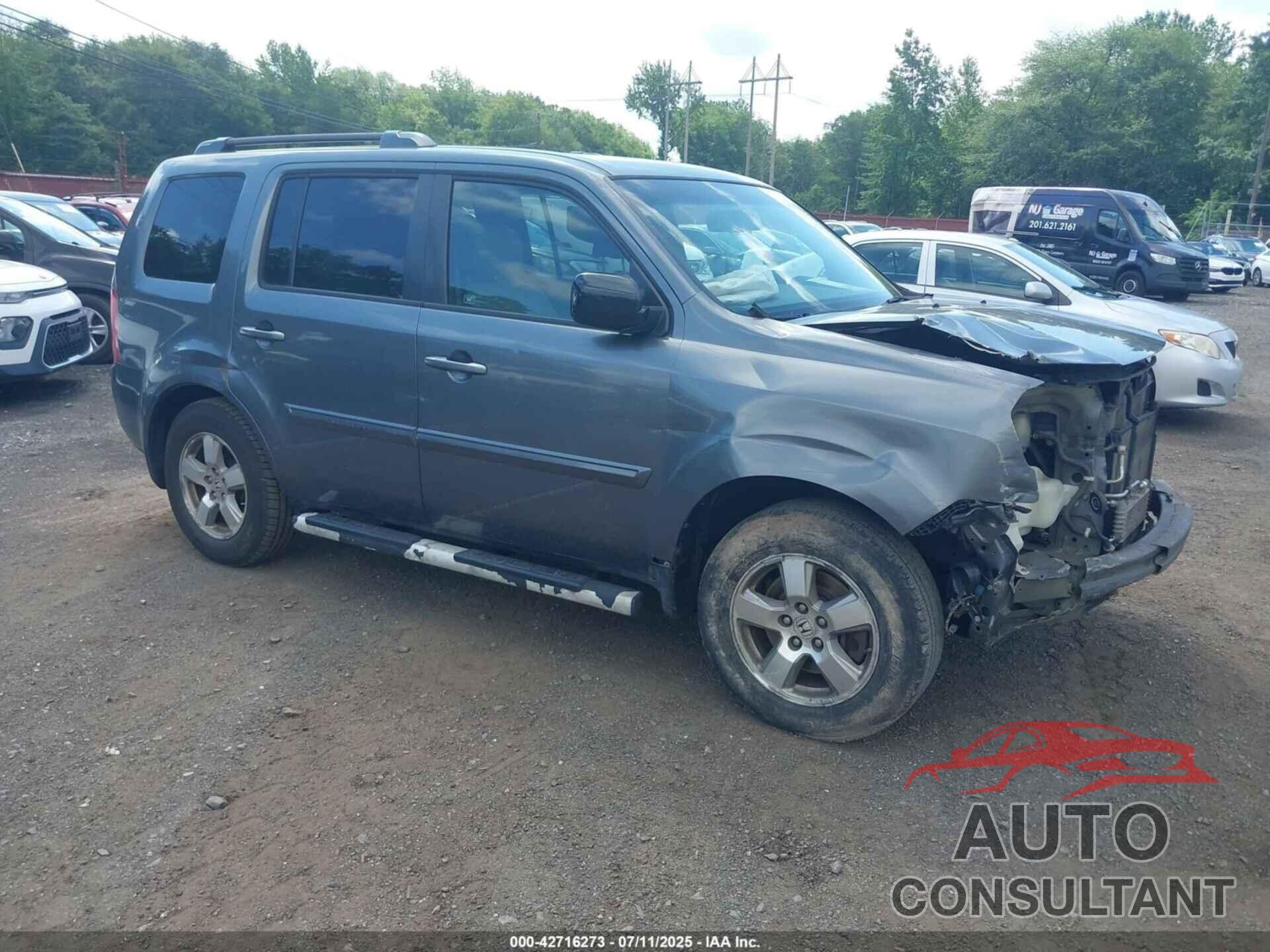 HONDA PILOT 2011 - 5FNYF4H66BB012272