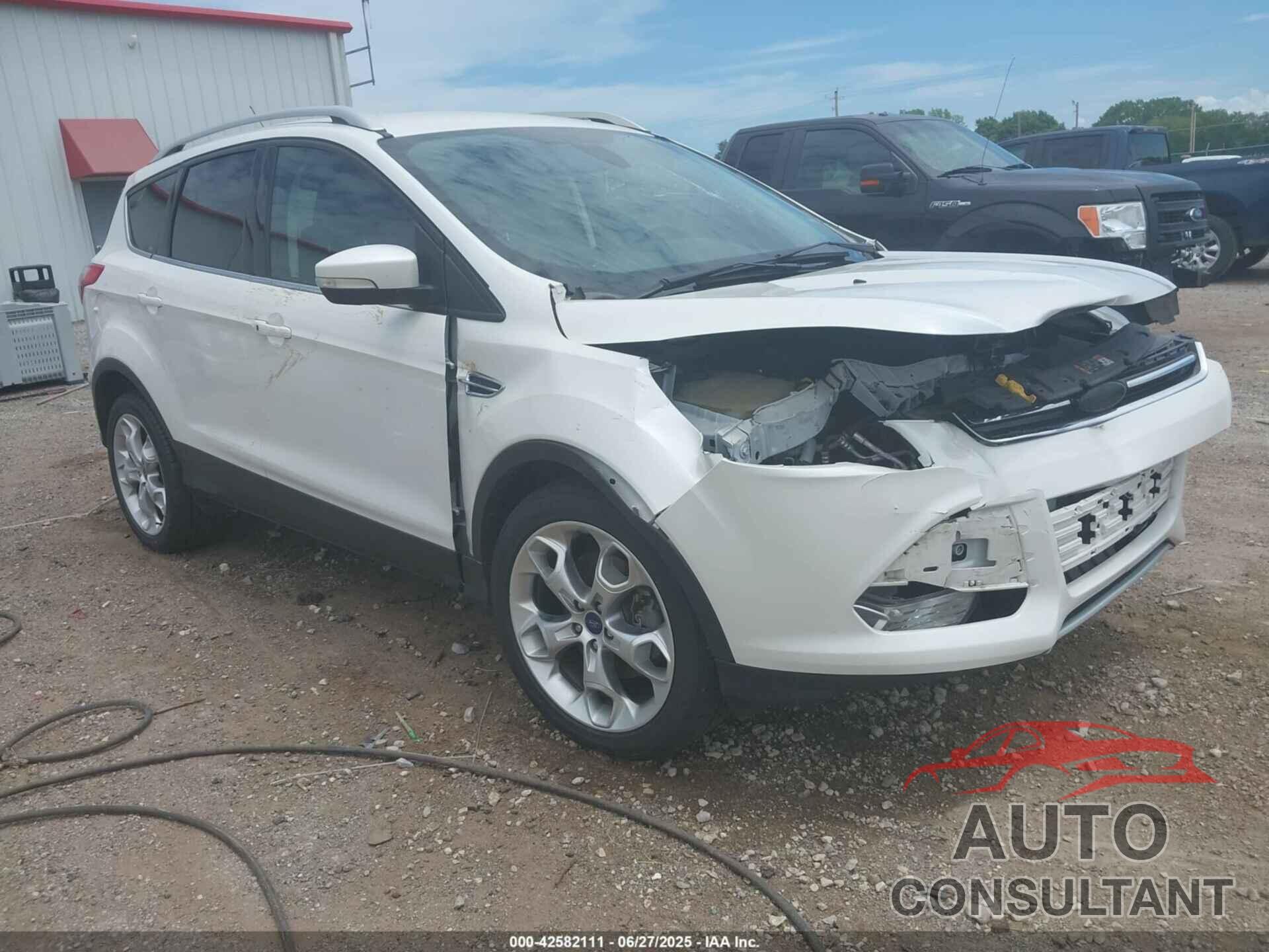 FORD ESCAPE 2015 - 1FMCU9J99FUB62094