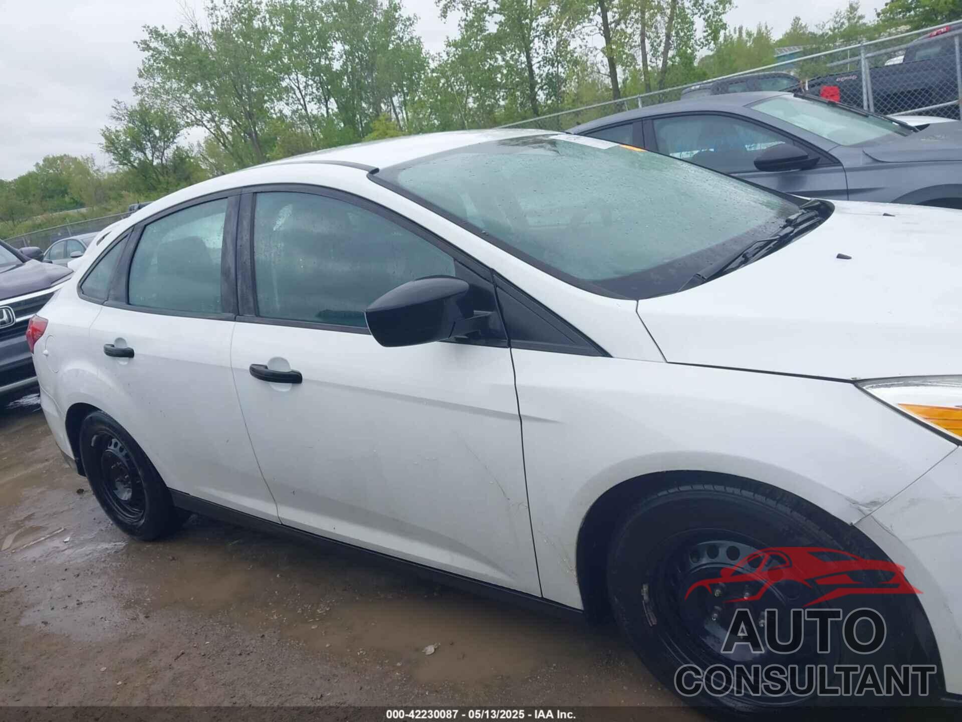 FORD FOCUS 2016 - 1FADP3E24GL386381