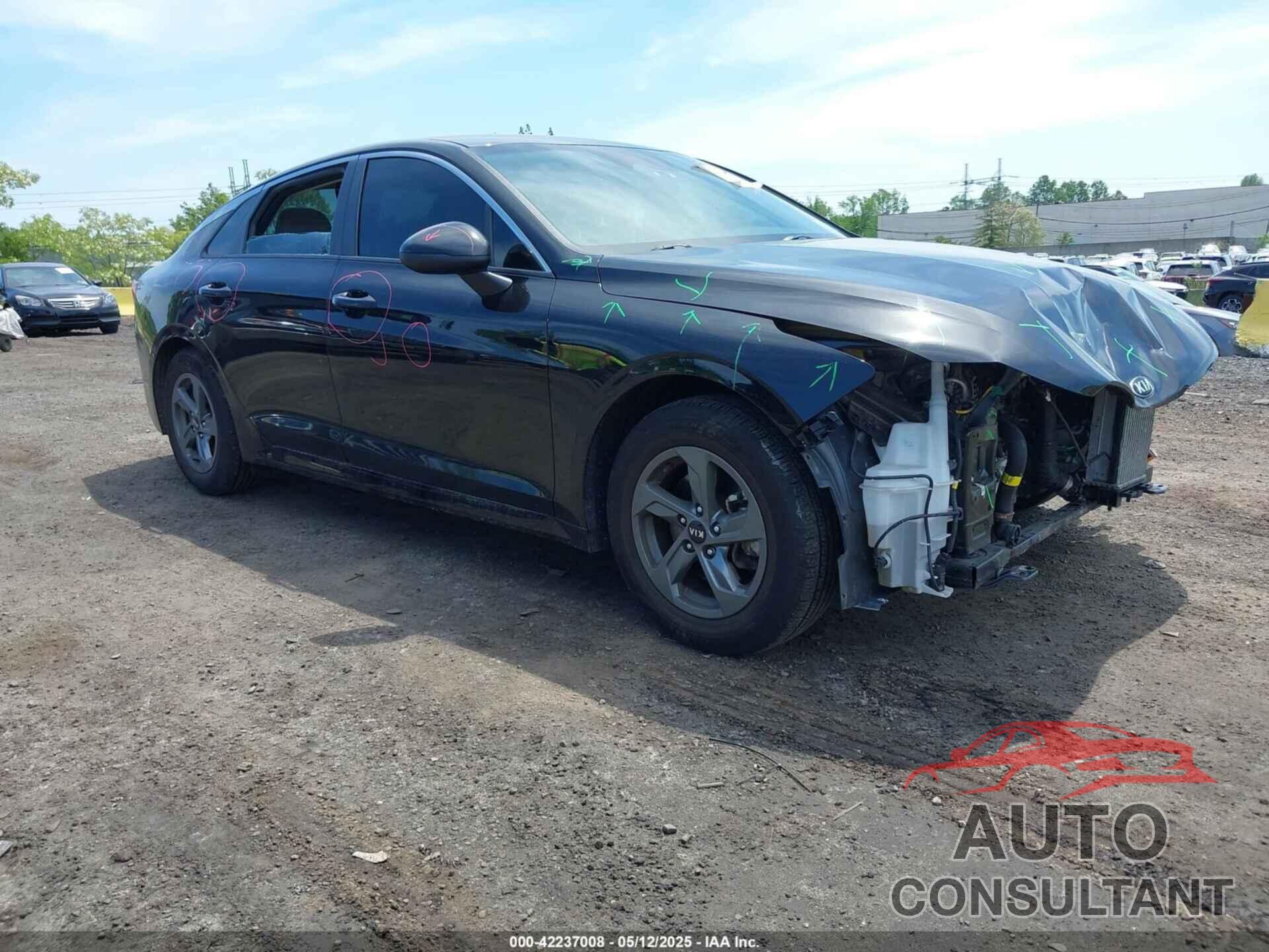 KIA K5 2021 - 5XXG14J25MG052084