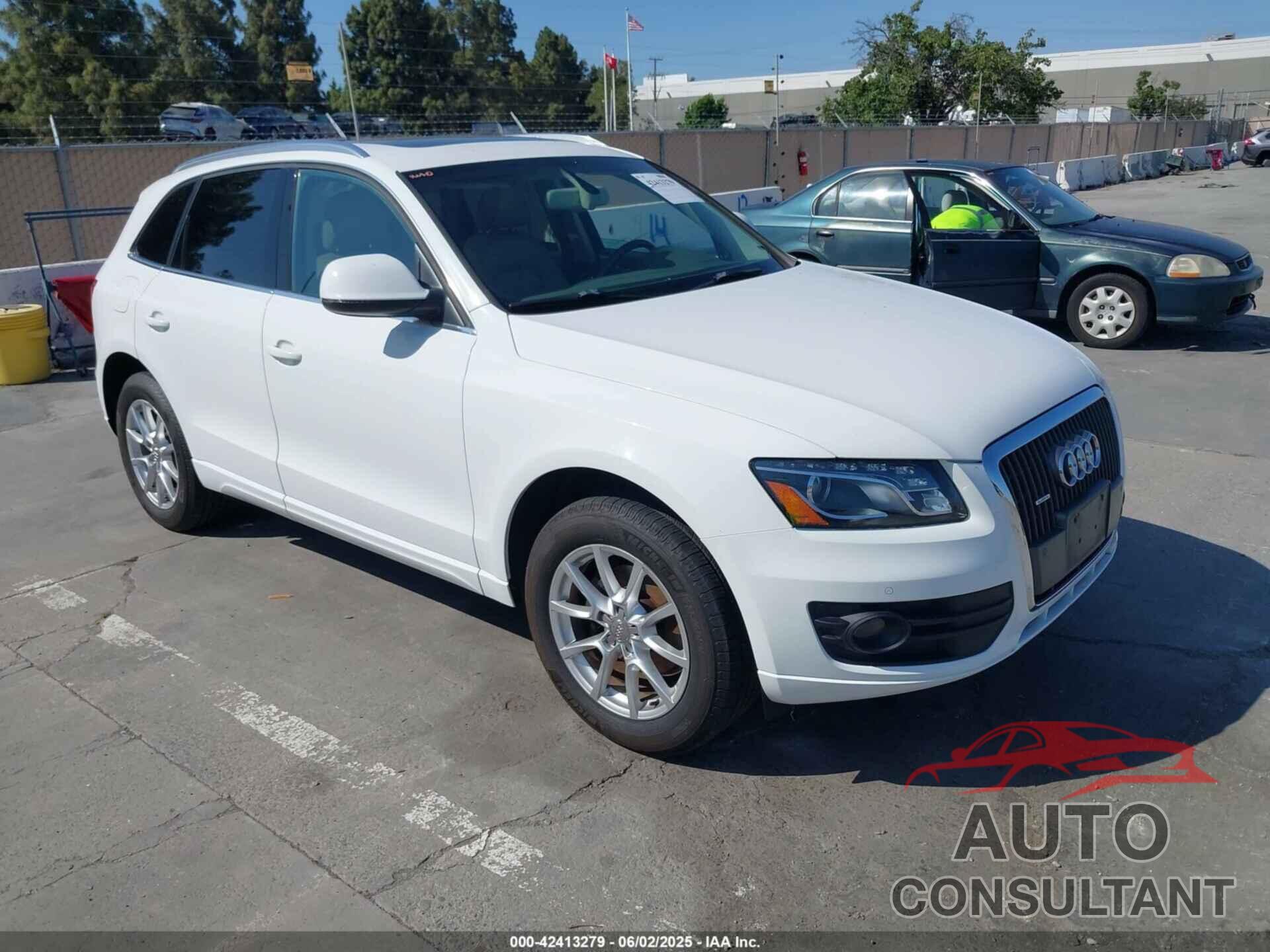 AUDI Q5 2011 - WA1LFAFPXBA079187