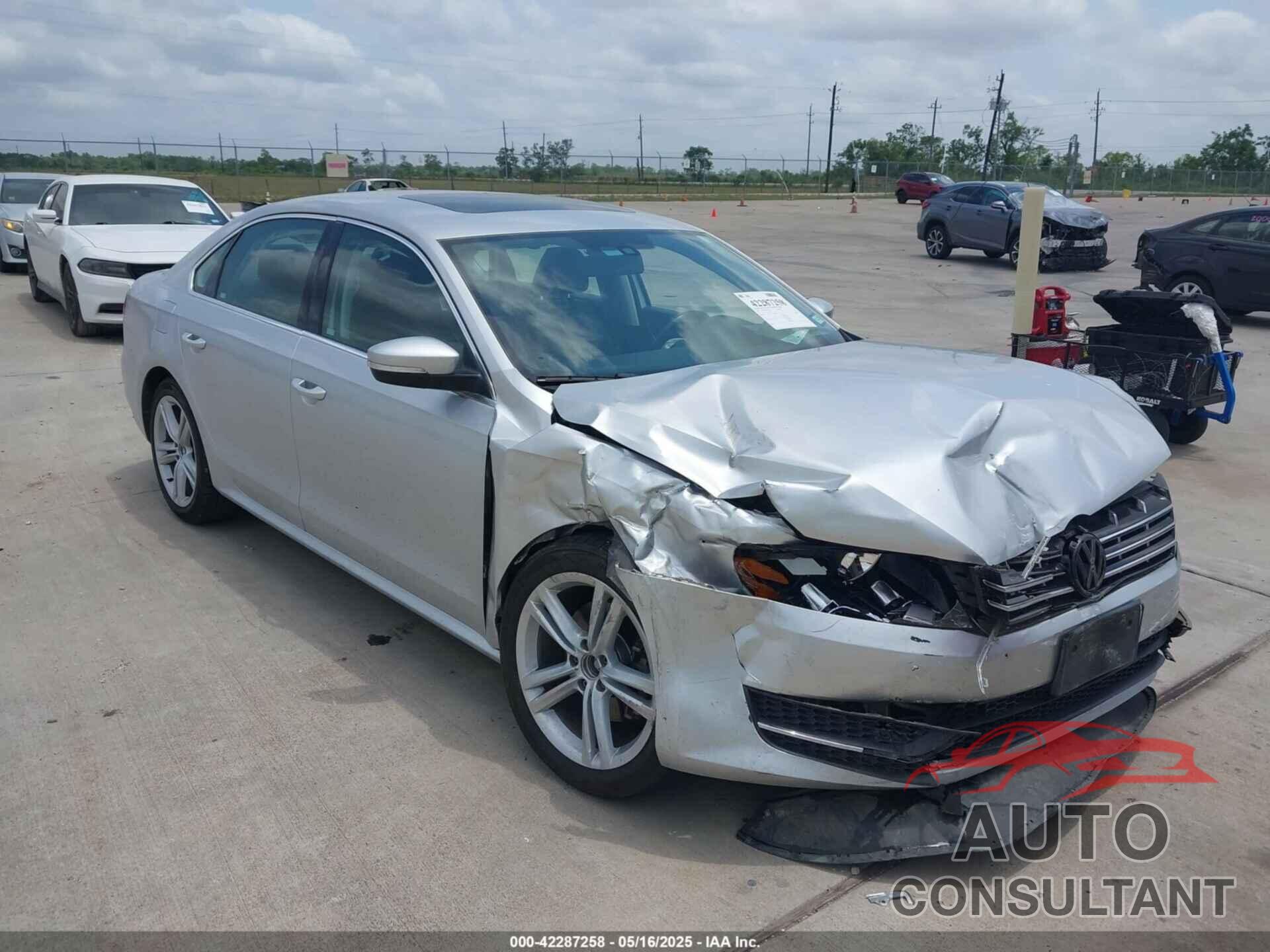 VOLKSWAGEN PASSAT 2015 - 1VWBV7A39FC041257