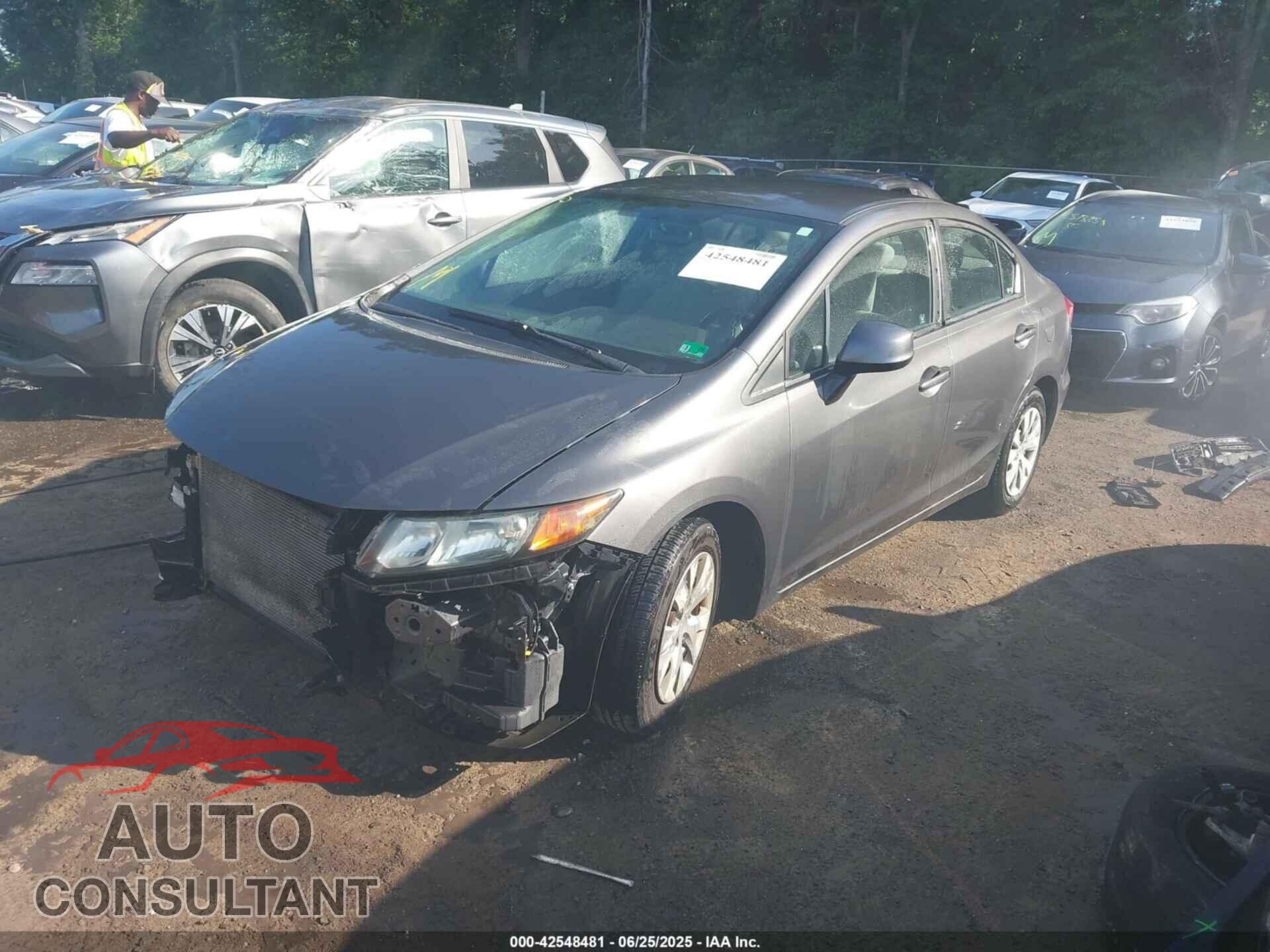 HONDA CIVIC 2012 - 2HGFB2F53CH599657