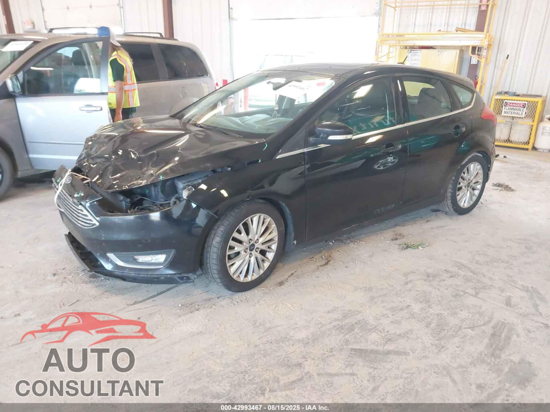 FORD FOCUS 2016 - 1FADP3N22GL223003
