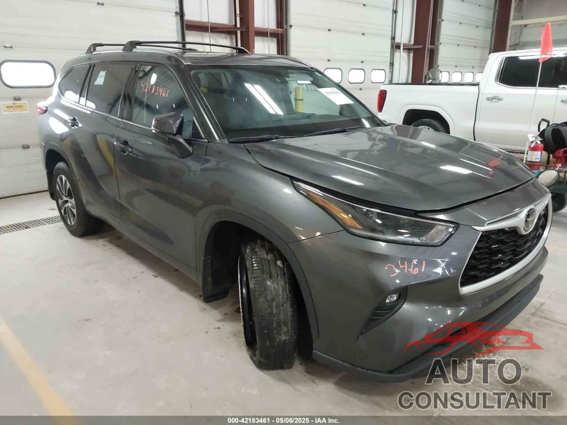 TOYOTA HIGHLANDER 2021 - 5TDGZRBH6MS558546