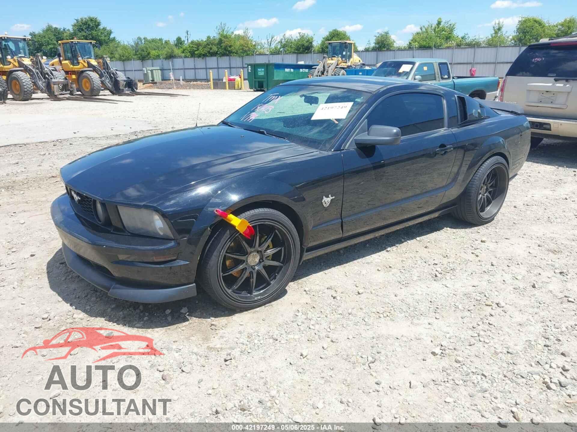 FORD MUSTANG 2009 - 1ZVHT82H595140103