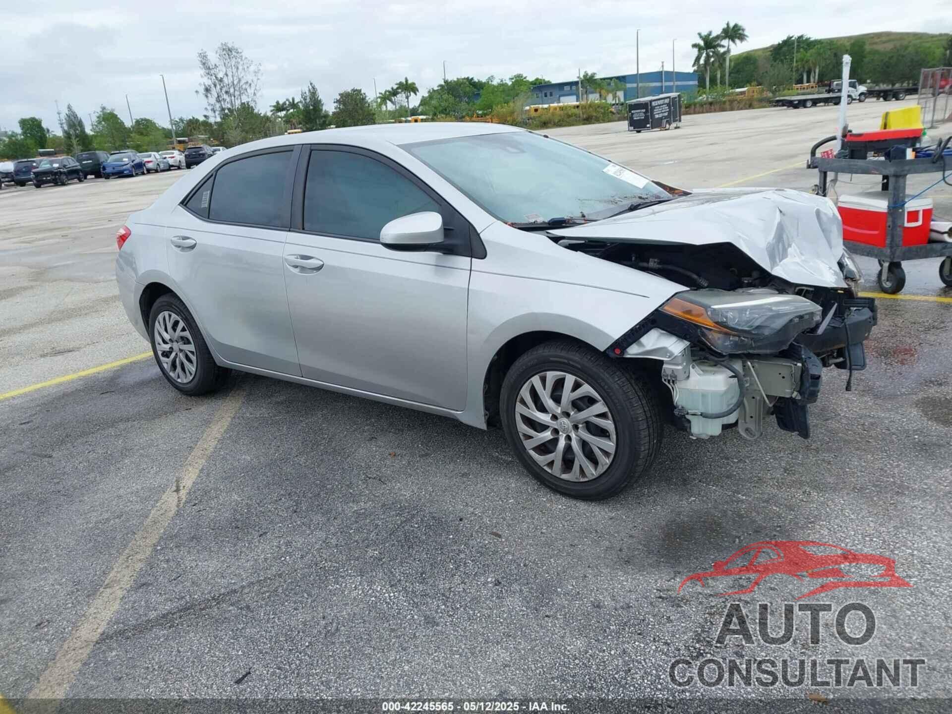 TOYOTA COROLLA 2018 - 5YFBURHE1JP800346