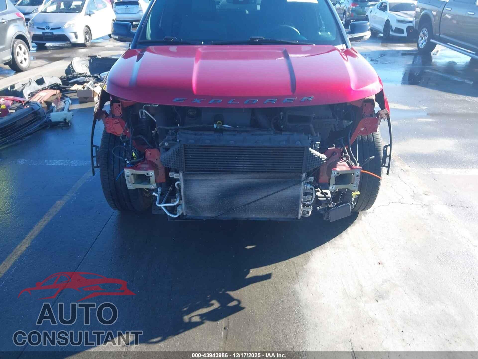 FORD EXPLORER 2018 - 1FM5K8GT2JGB09885