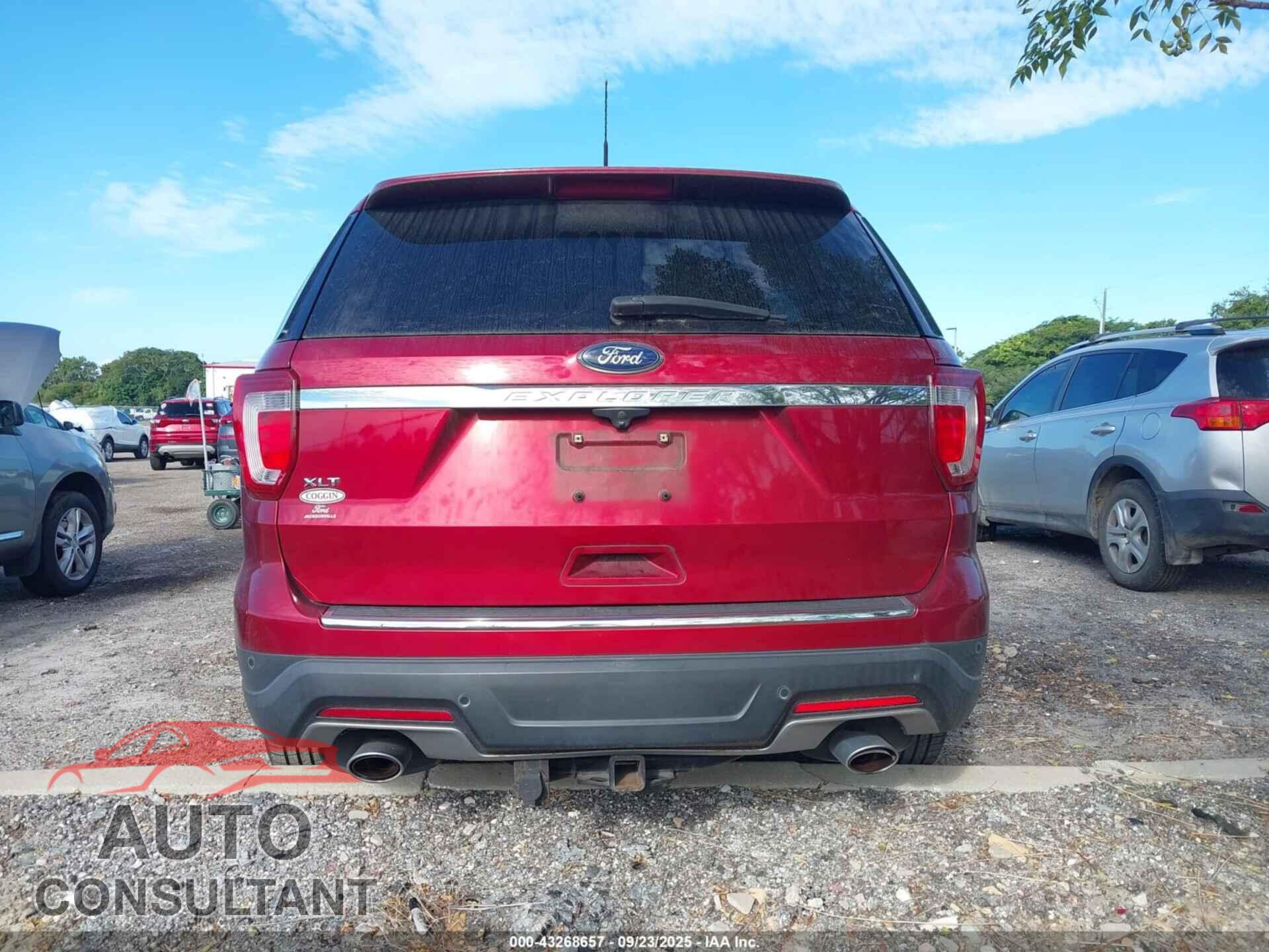 FORD EXPLORER 2018 - 1FM5K7D85JGB85143
