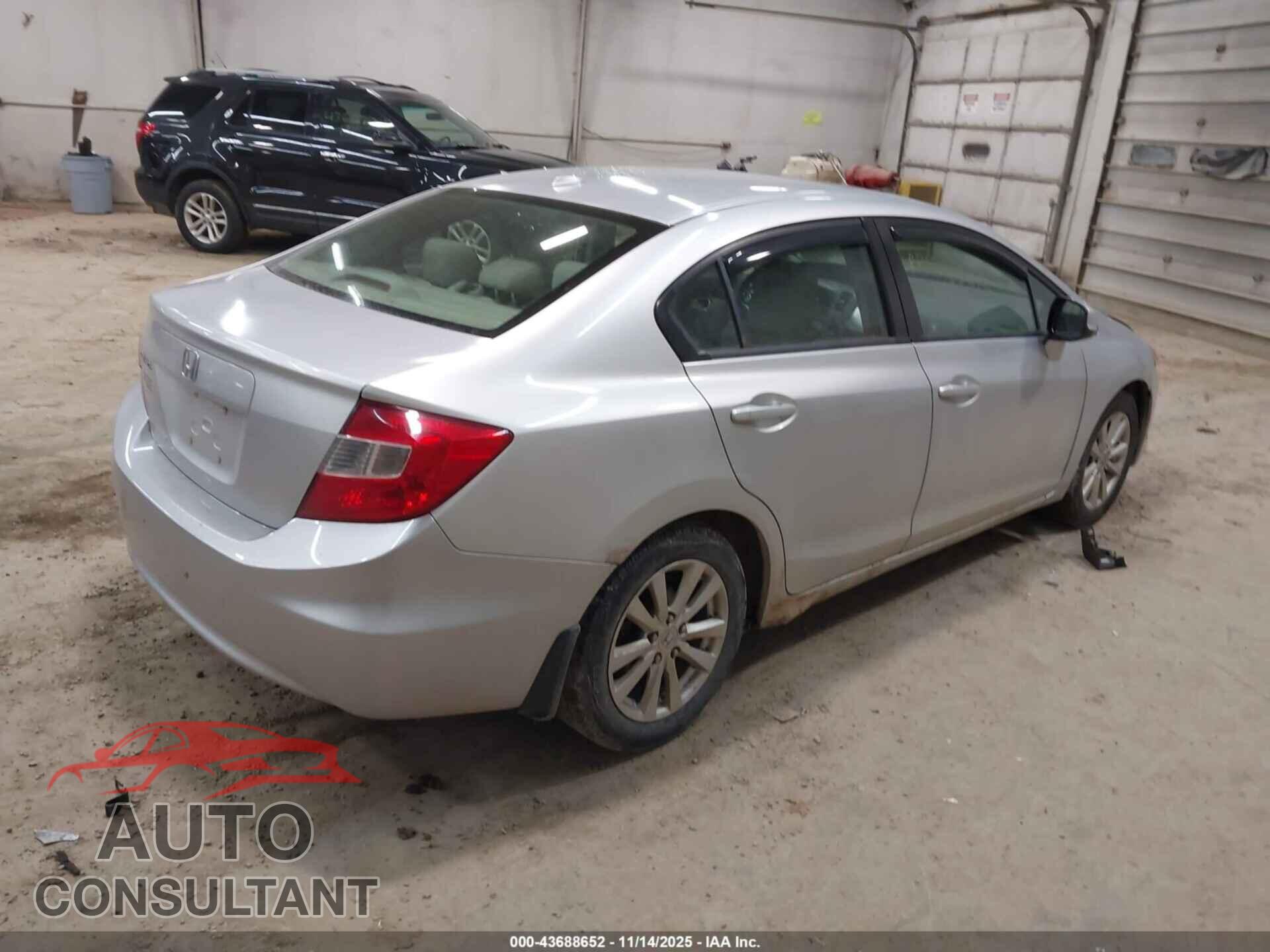 HONDA CIVIC 2012 - 2HGFB2F98CH528490