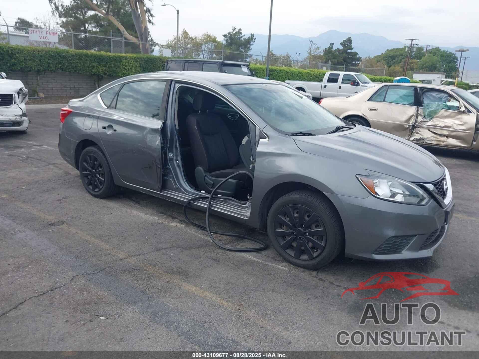 NISSAN SENTRA 2017 - 3N1AB7AP8HL672215