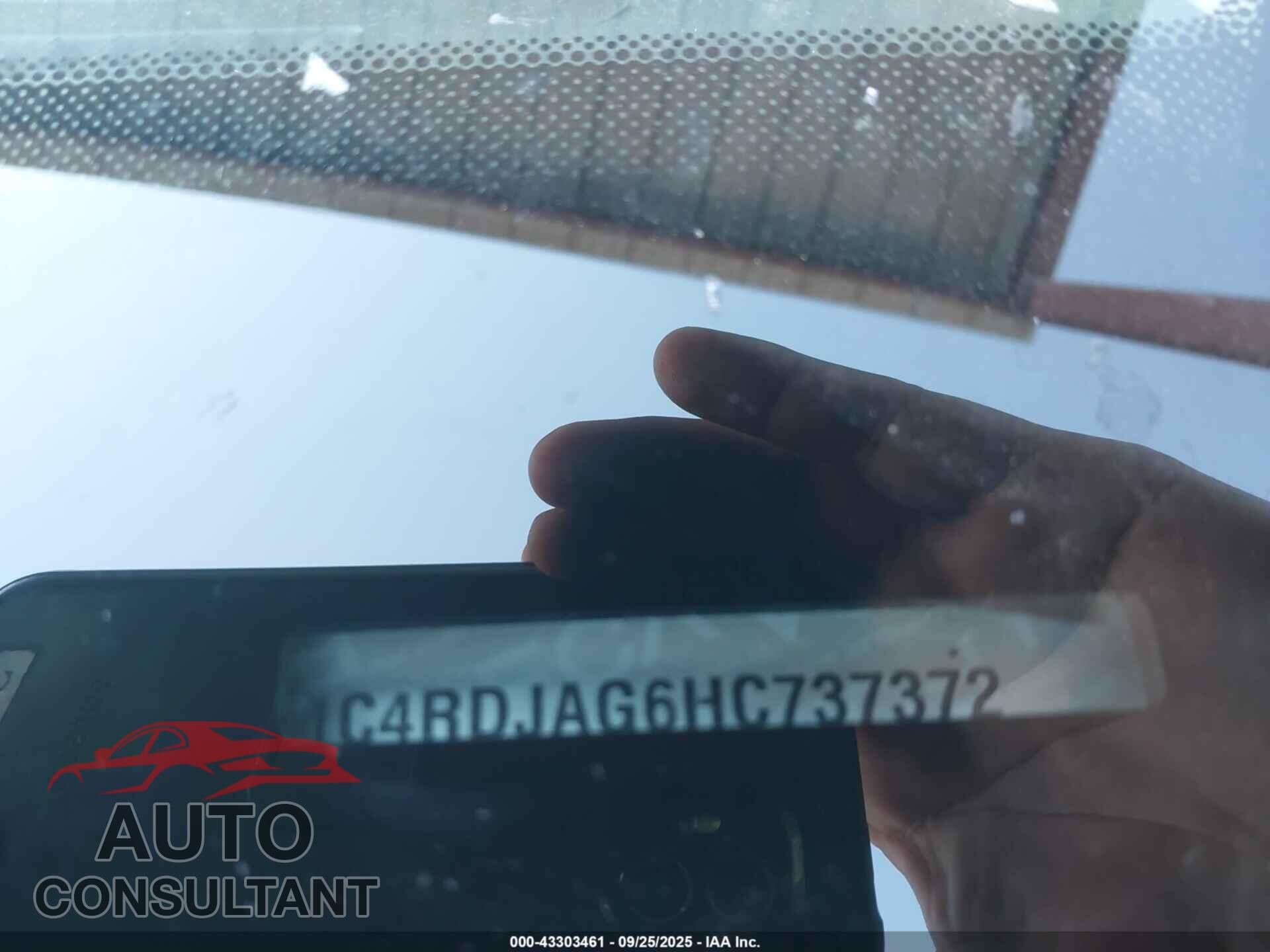 DODGE DURANGO 2017 - 1C4RDJAG6HC737372