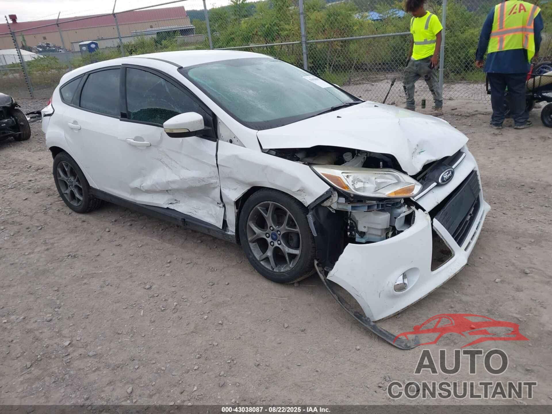 FORD FOCUS 2014 - 1FADP3K26EL275087