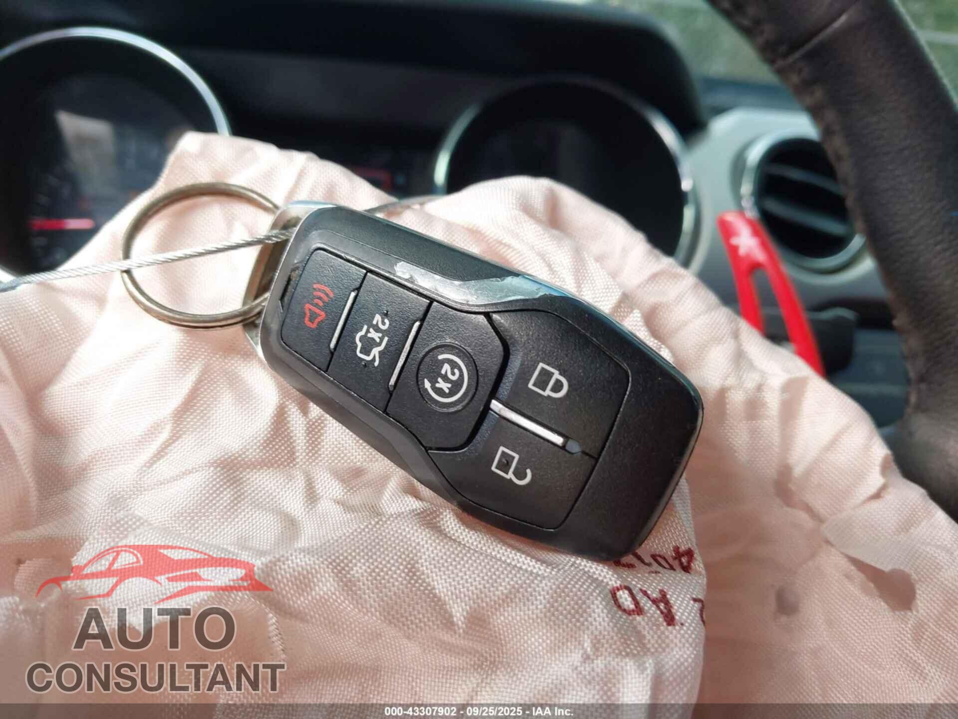 FORD MUSTANG 2015 - 1FA6P8CF5F5369233