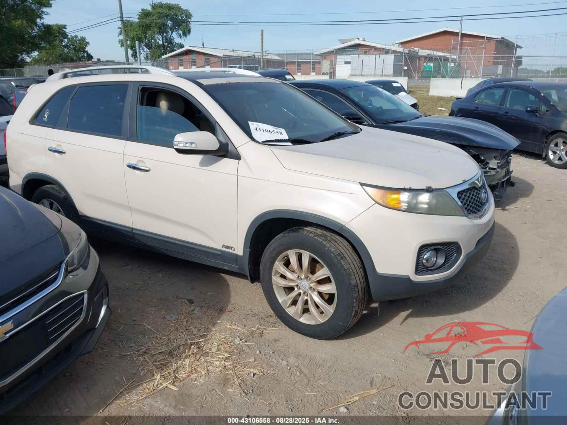 KIA SORENTO 2011 - 5XYKUDA26BG142323