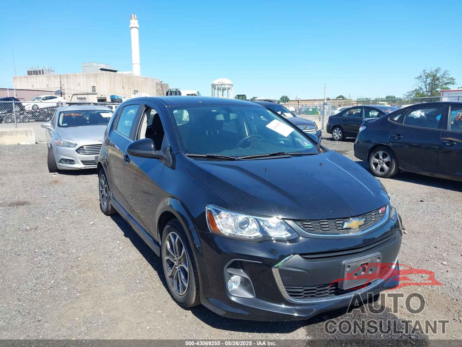 CHEVROLET SONIC 2017 - 1G1JD6SG7H4146883