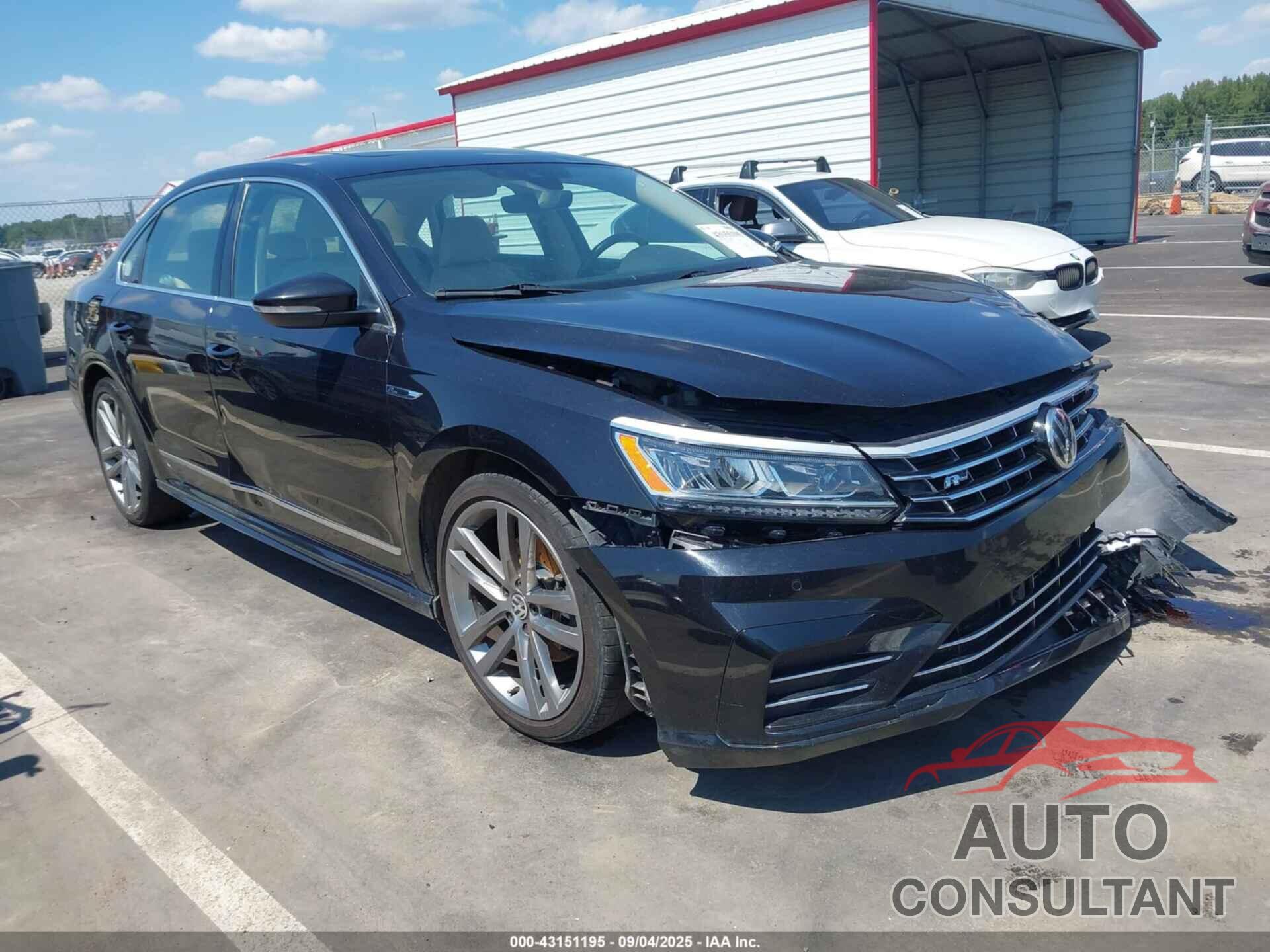 VOLKSWAGEN PASSAT 2019 - 1VWMA7A37KC011771
