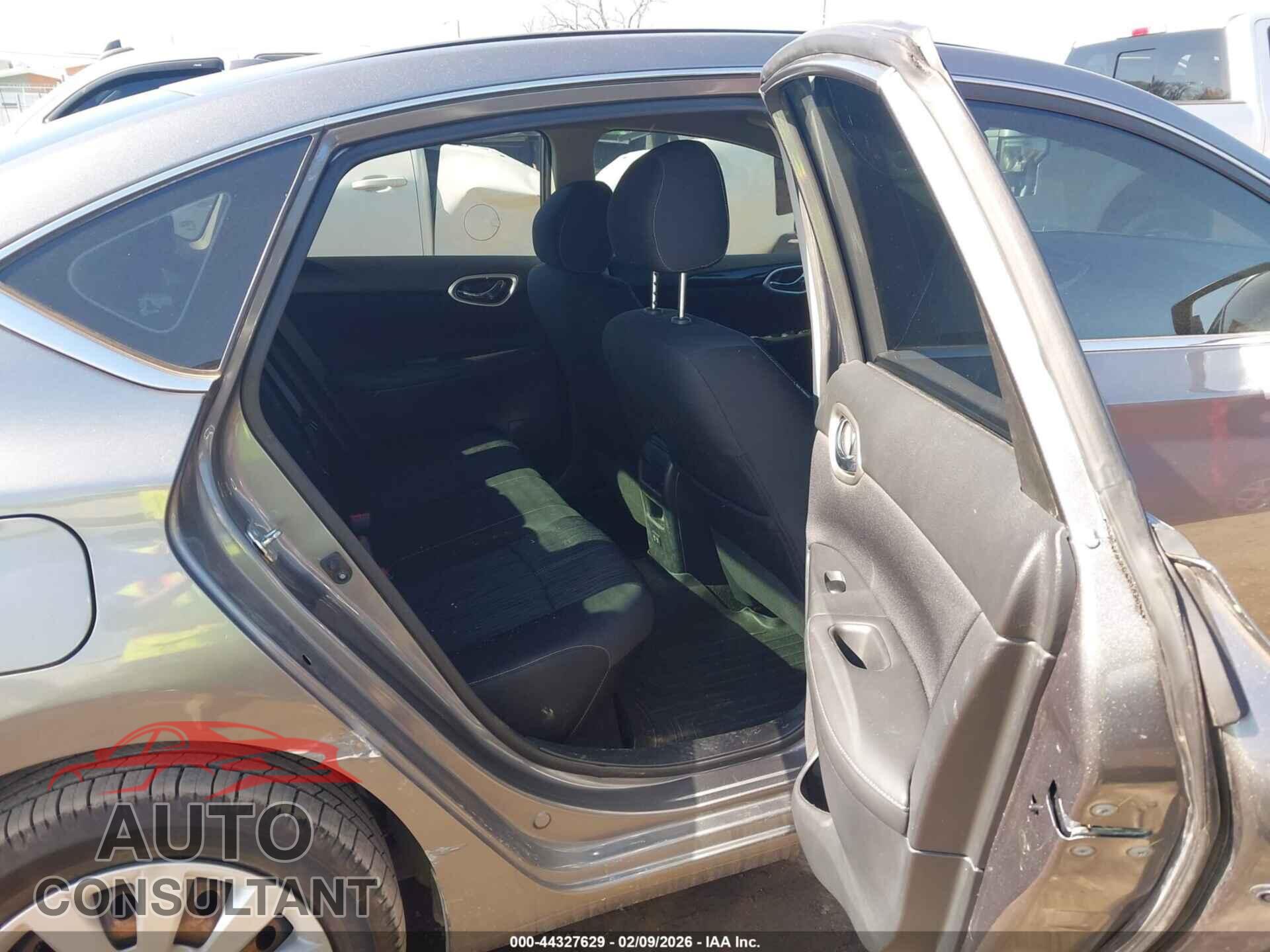 NISSAN SENTRA 2017 - 3N1AB7AP3HY338564