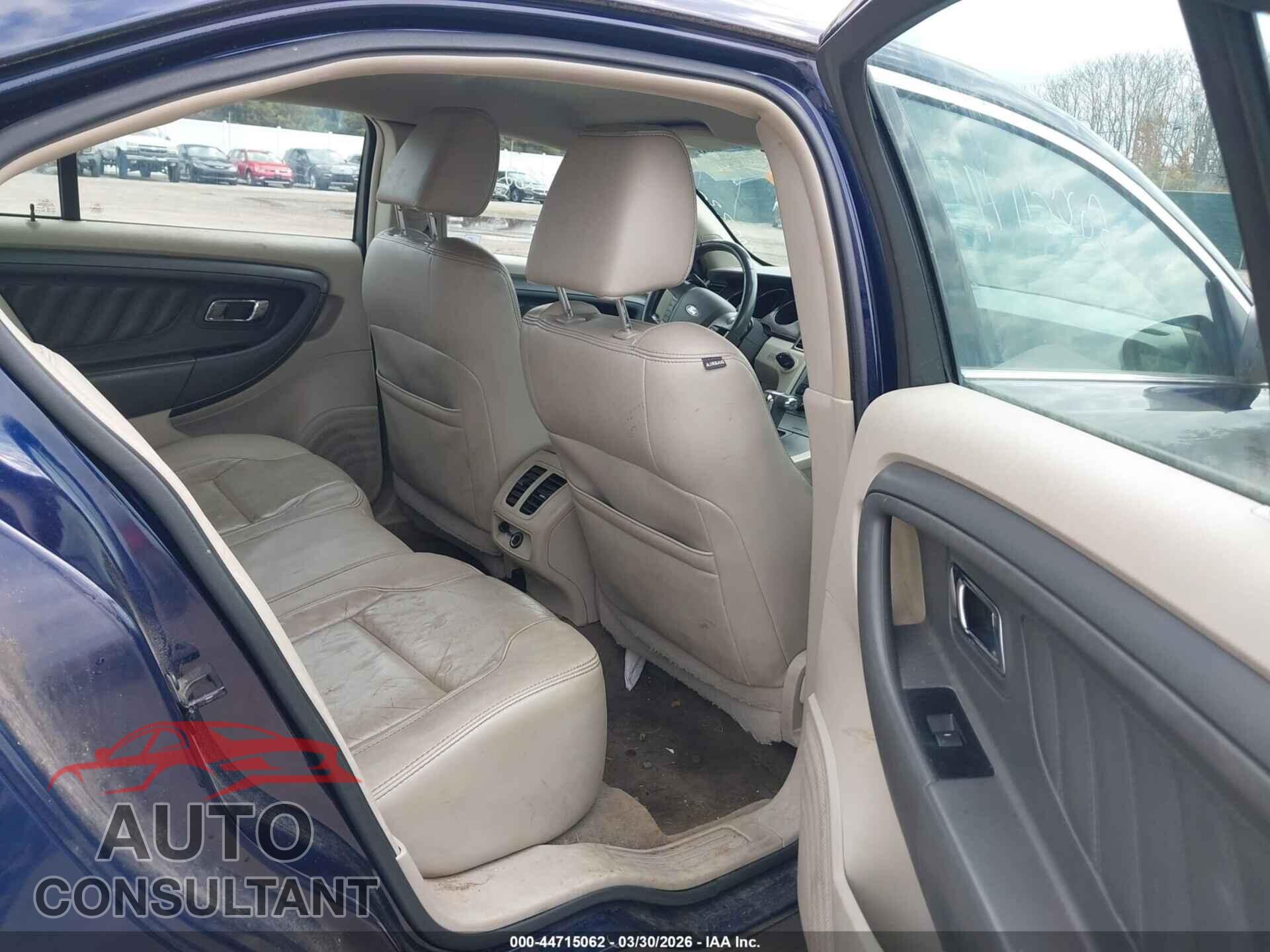 FORD TAURUS 2011 - 1FAHP2EW3BG156265