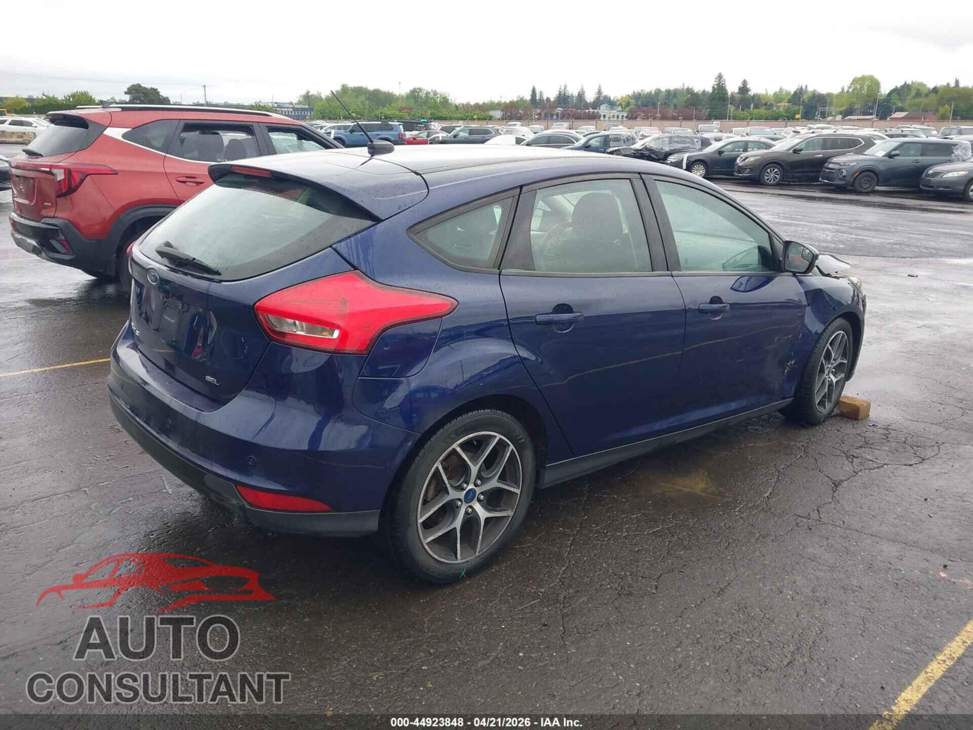FORD FOCUS 2017 - 1FADP3M20HL246265