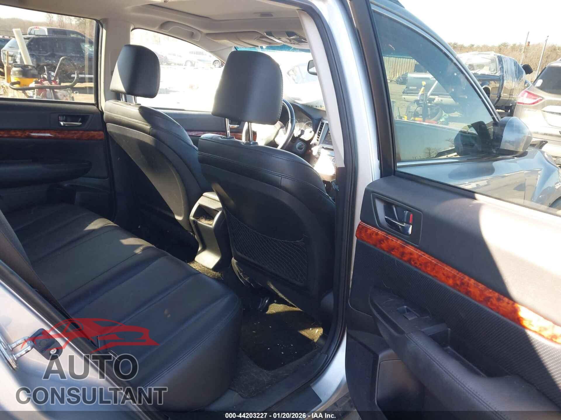 SUBARU OUTBACK 2012 - 4S4BRBLC8C3273220