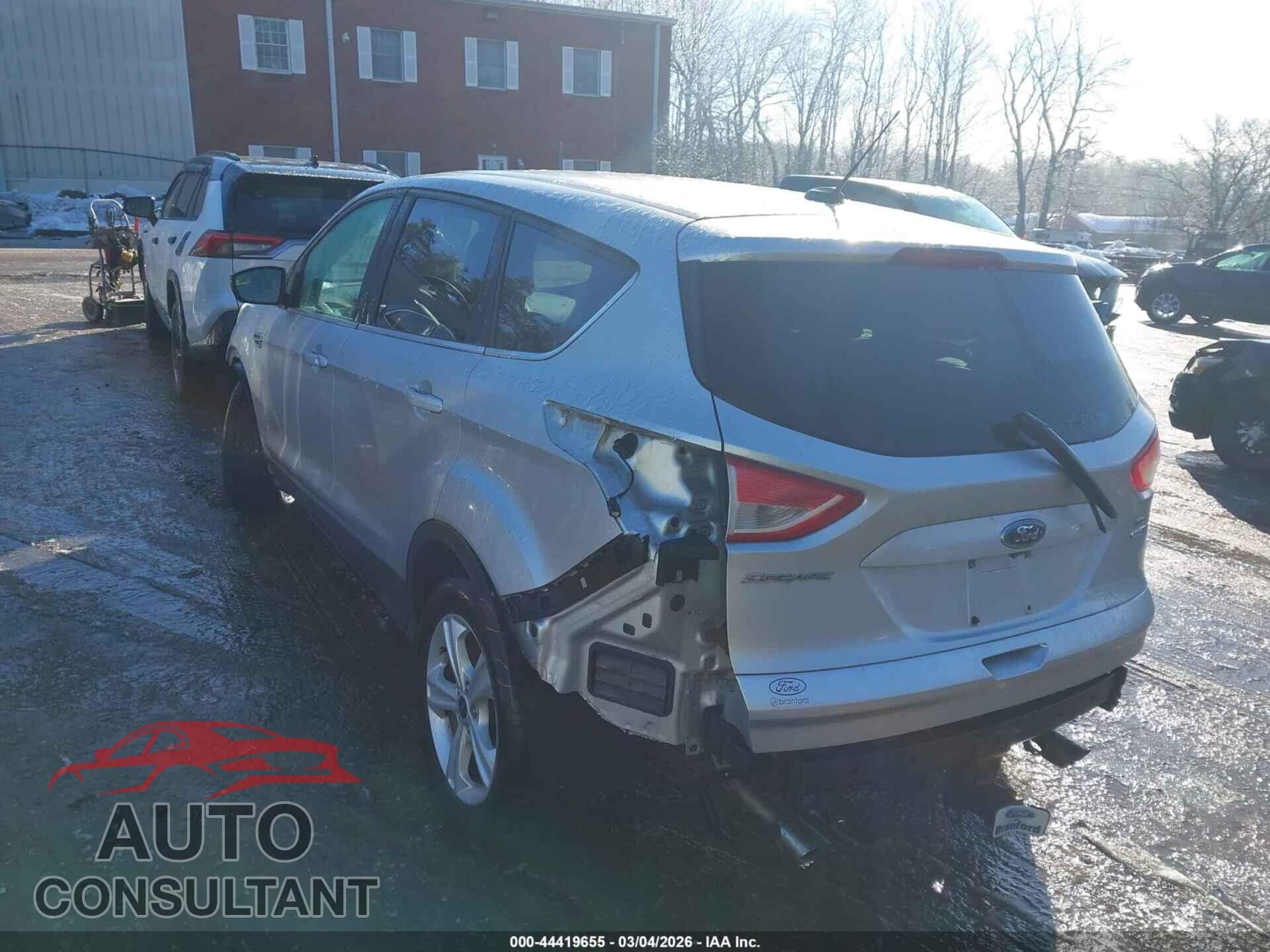 FORD ESCAPE 2016 - 1FMCU9G96GUC17433
